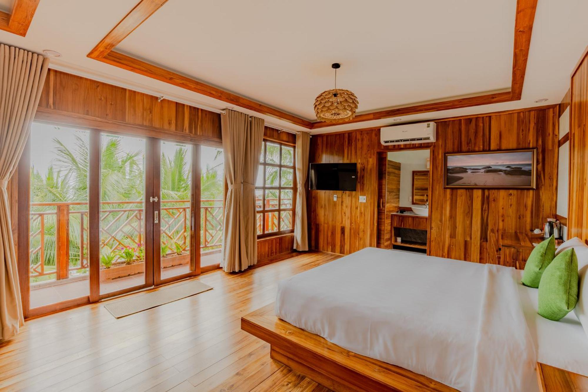 Double Room Balcony Sea View