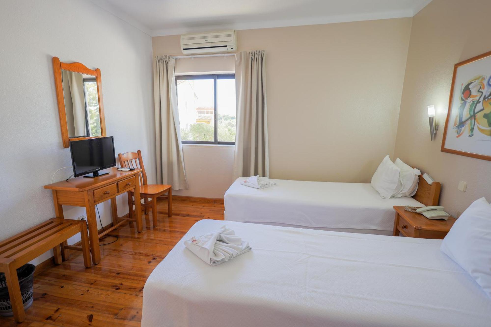 Economy Twin Room