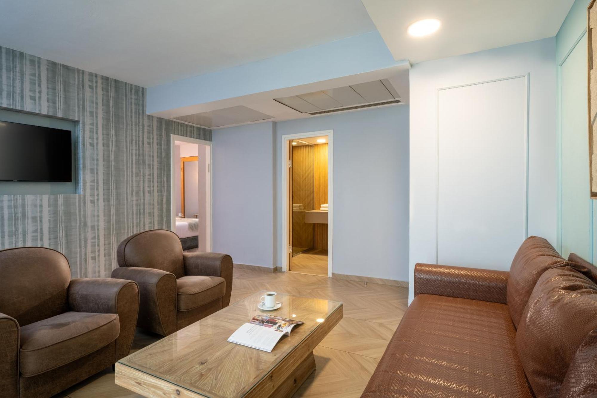 Superior Junior Suite