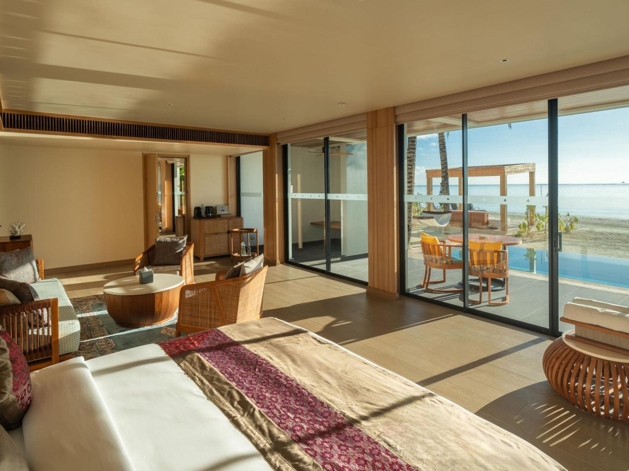 Strandvilla mit 4 Schlafzimmern und eigenem Pool