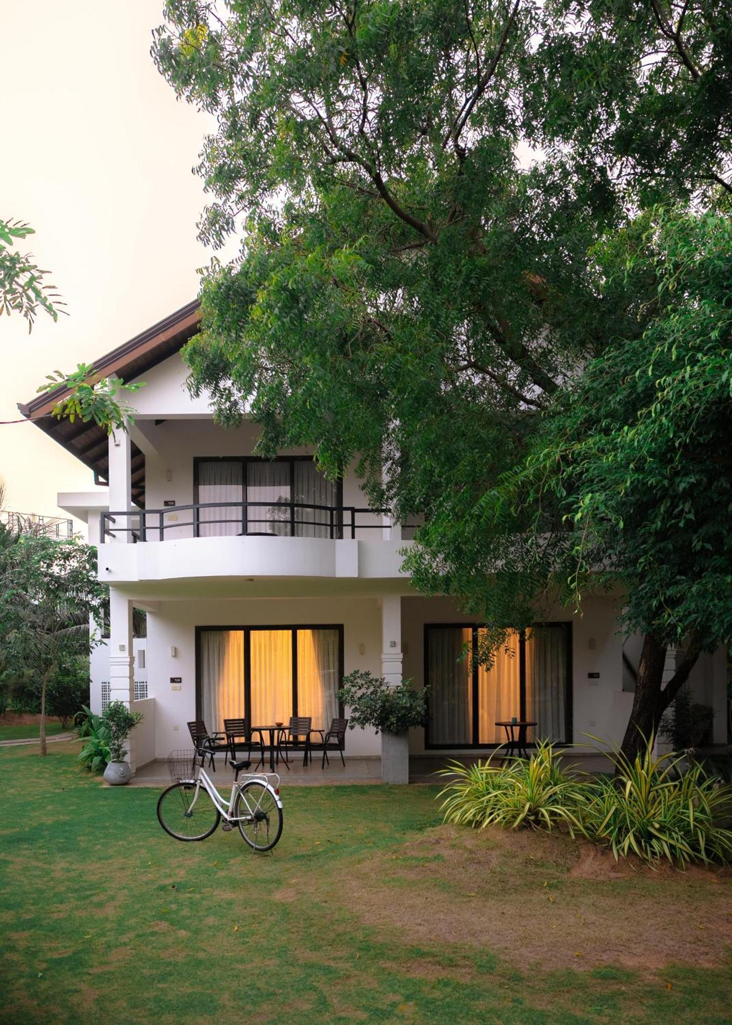 Garden Bliss King Room with Balcony