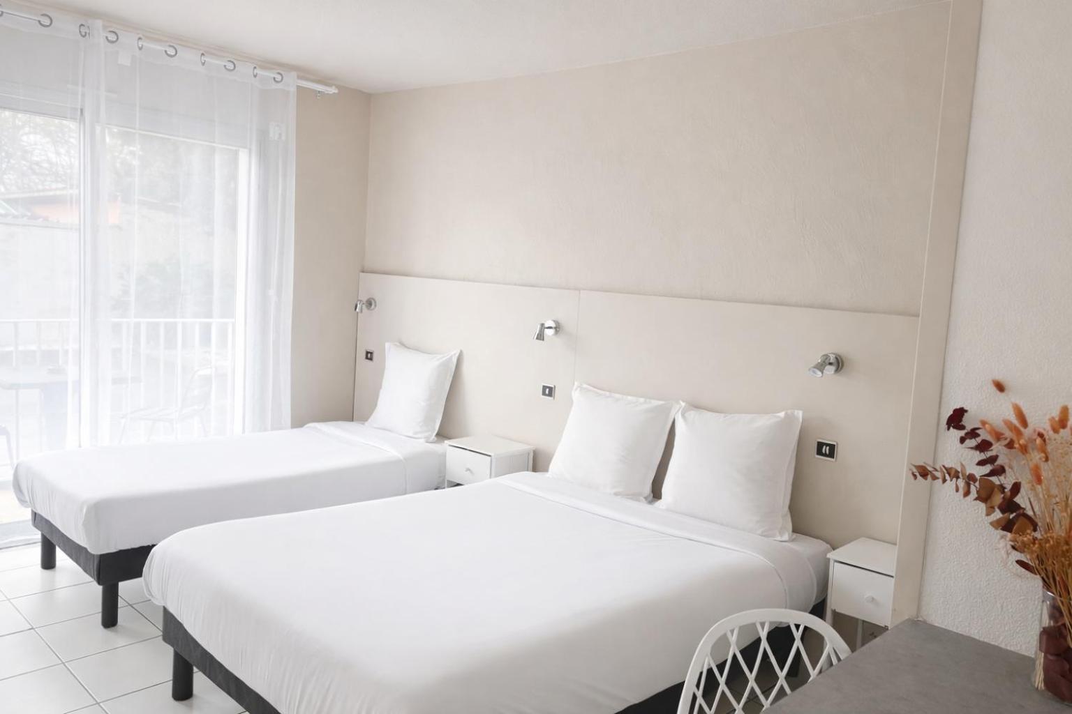 Habitación Triple con balcón