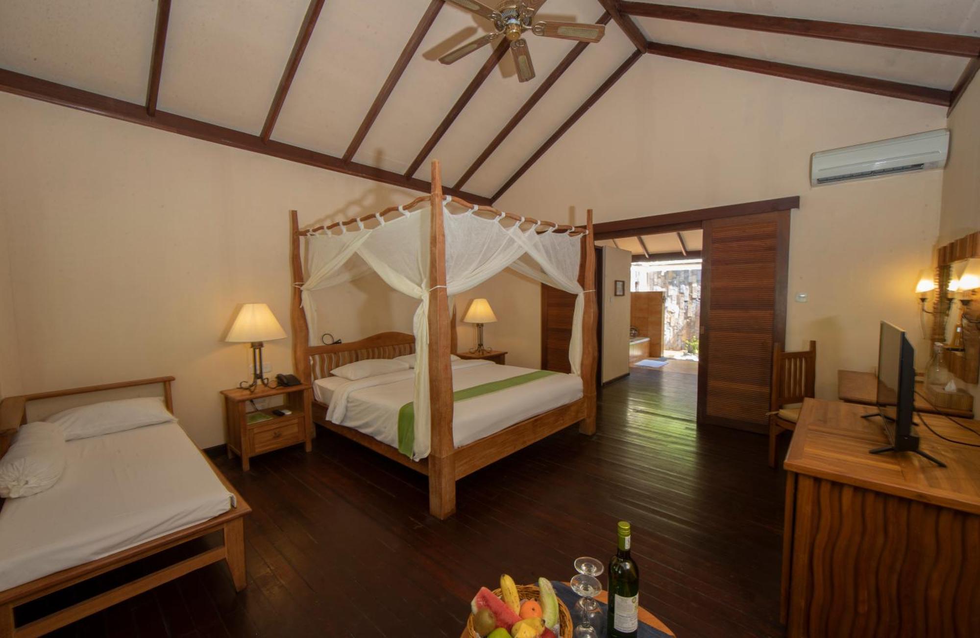 Deluxe Villa Beach View