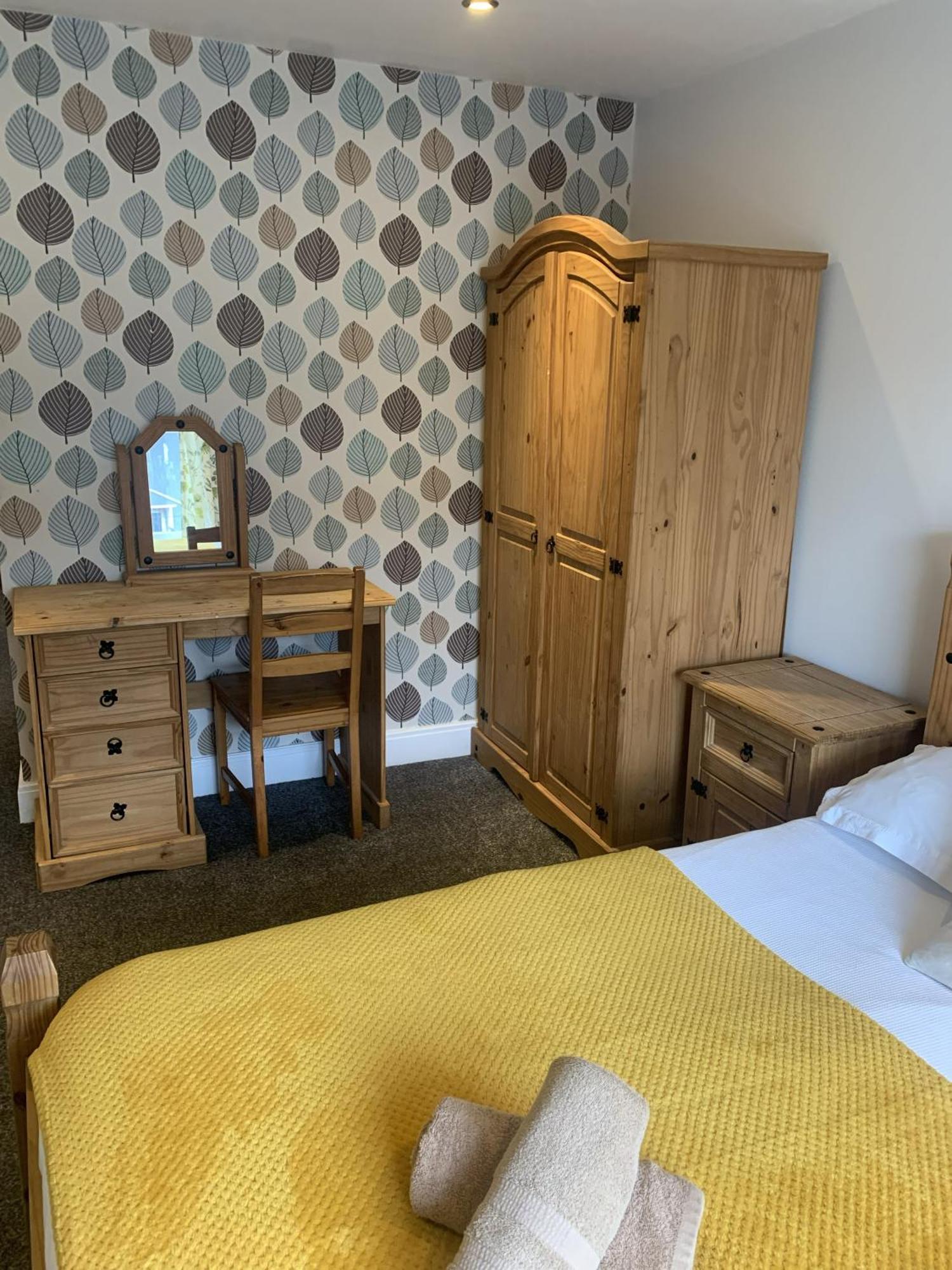 Deluxe Family Room
