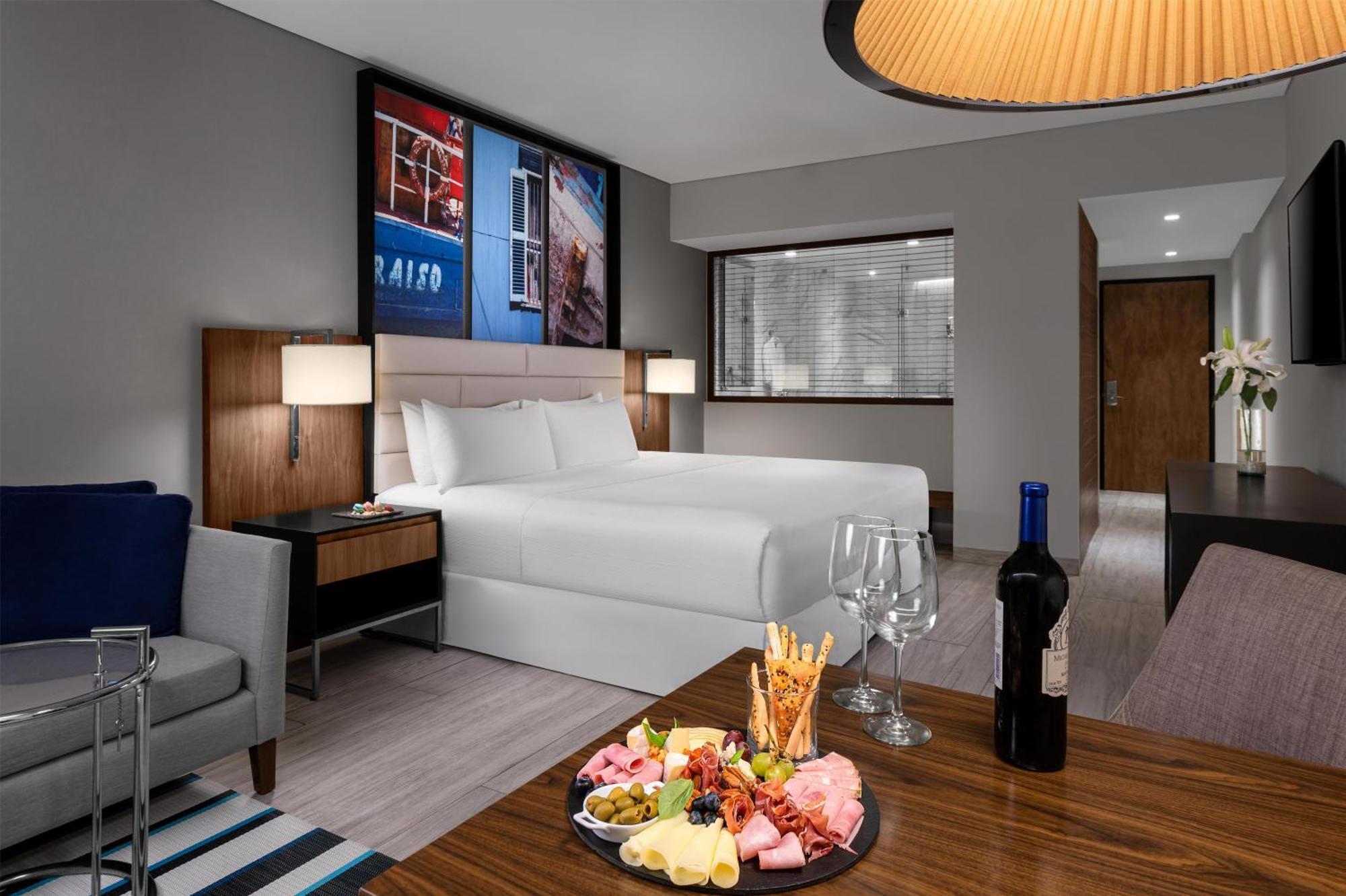 Habitación Premier con cama extragrande y vistas al mar