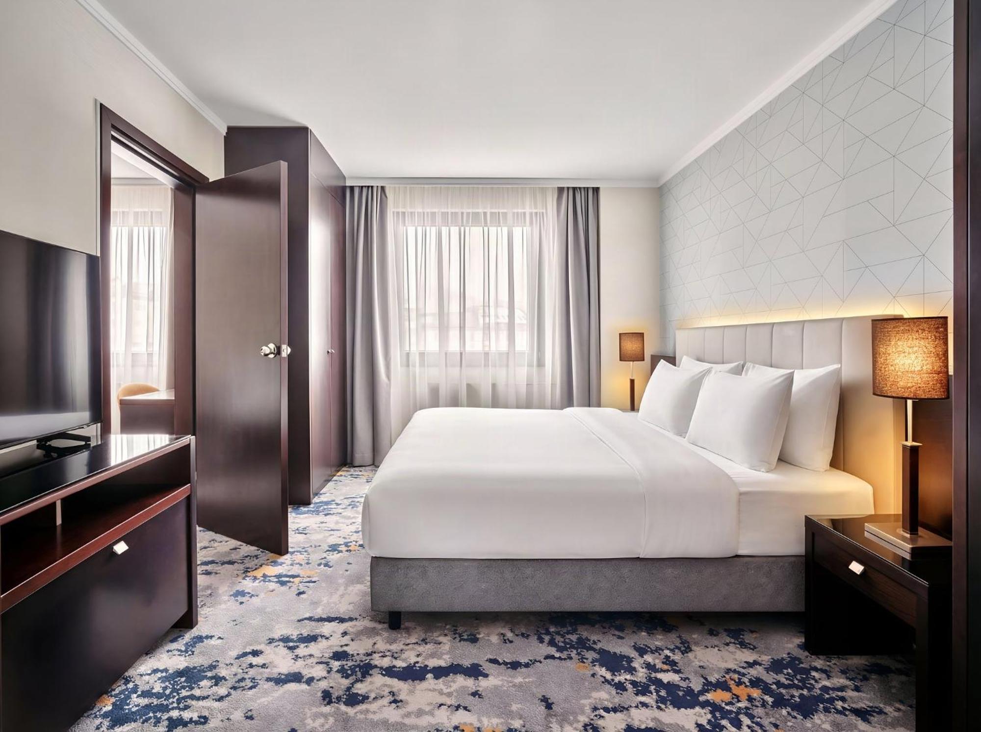 Suite with Living Area and Kitchenette