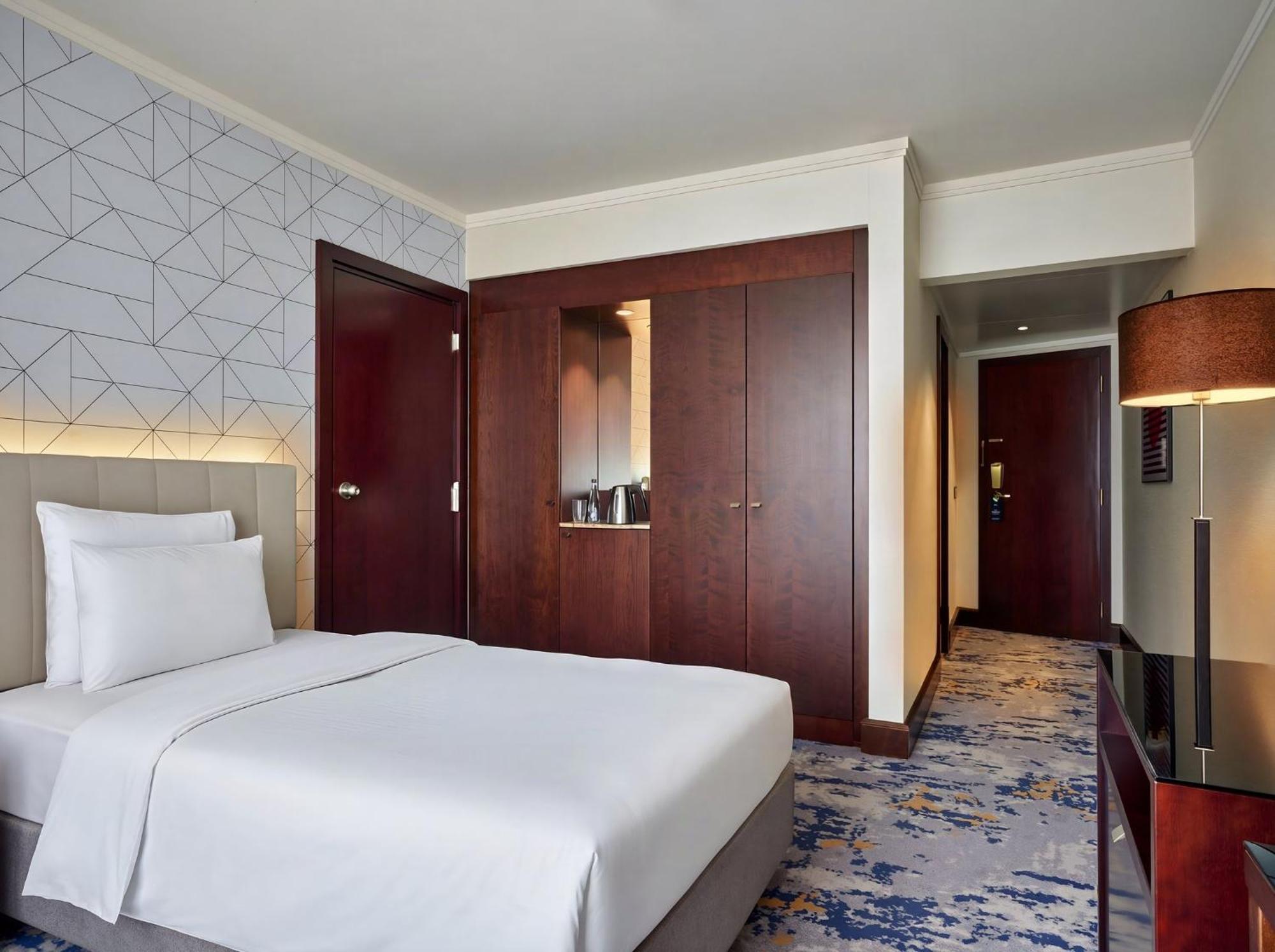 Standard Room Accessible
