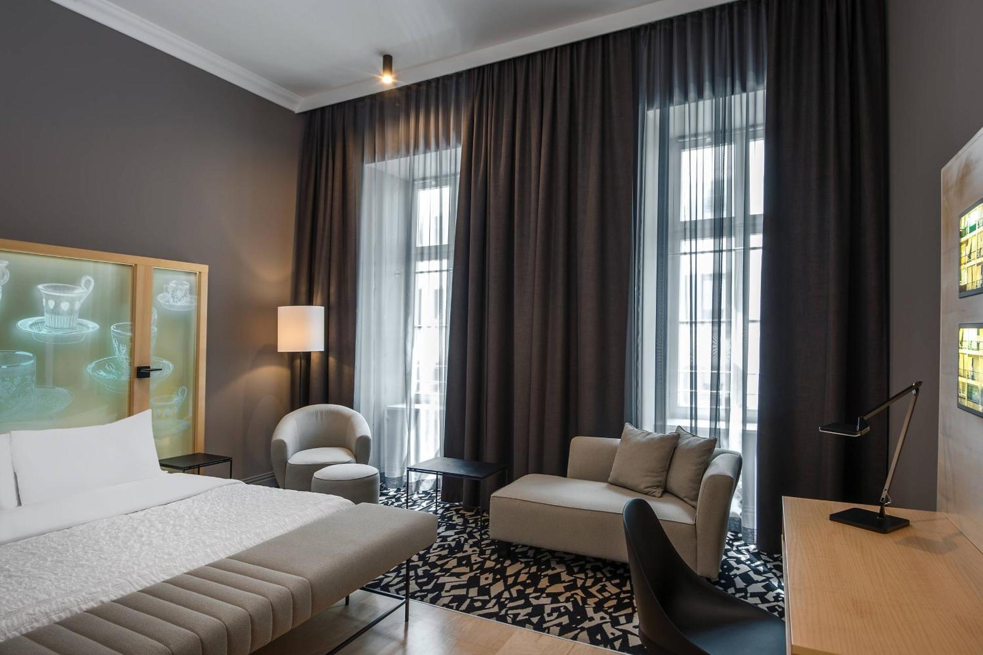 Deluxe Room Courtyard View