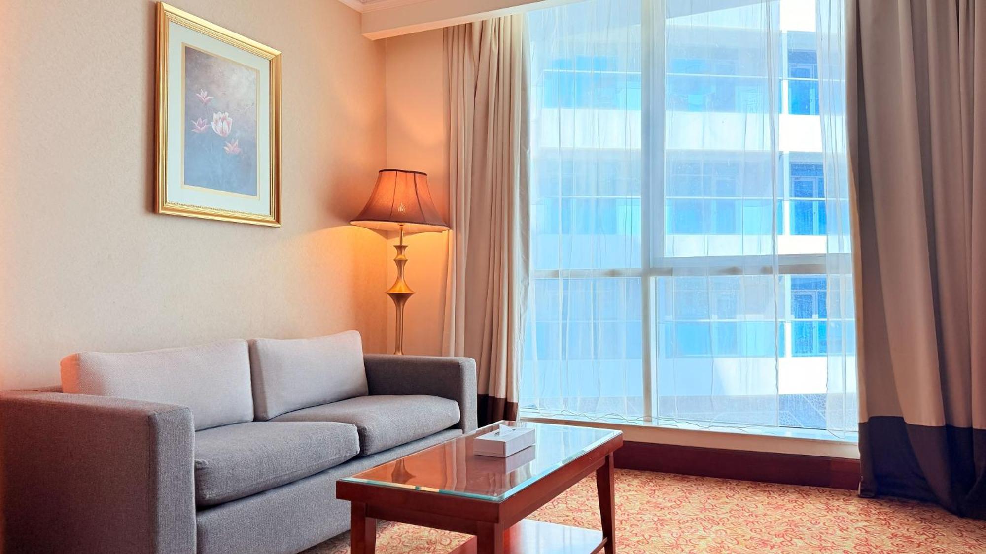 DELUXE TWIN ROOM