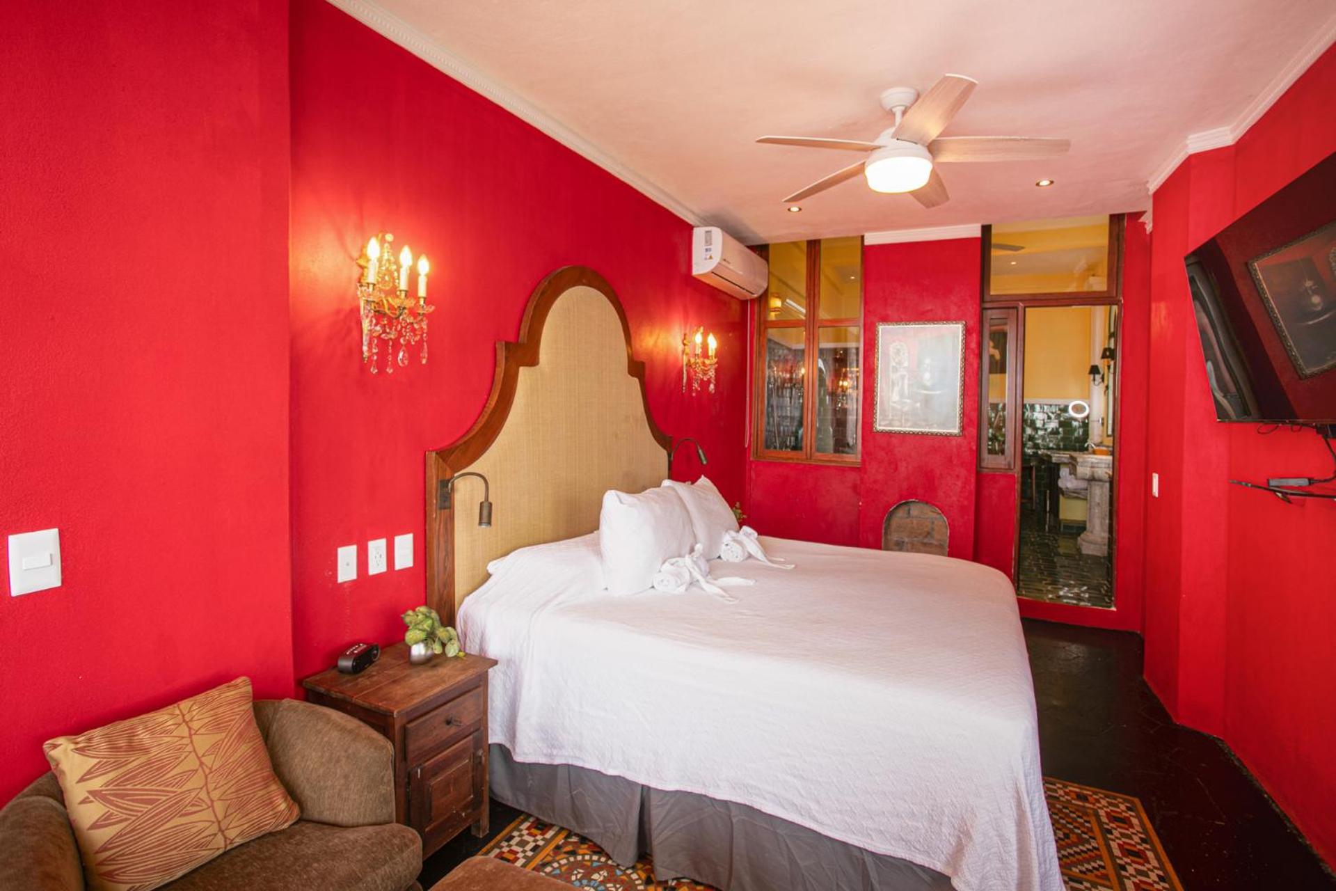 Deluxe King Room