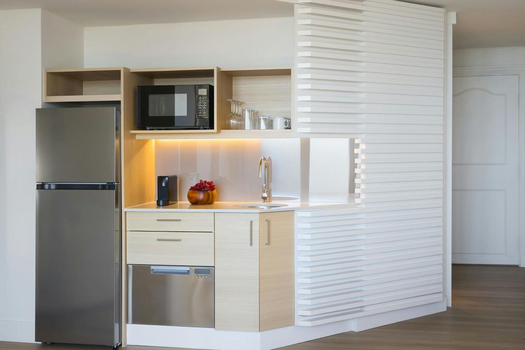 Habitación Doble Deluxe con cama extragrande y vistas a la ciudad