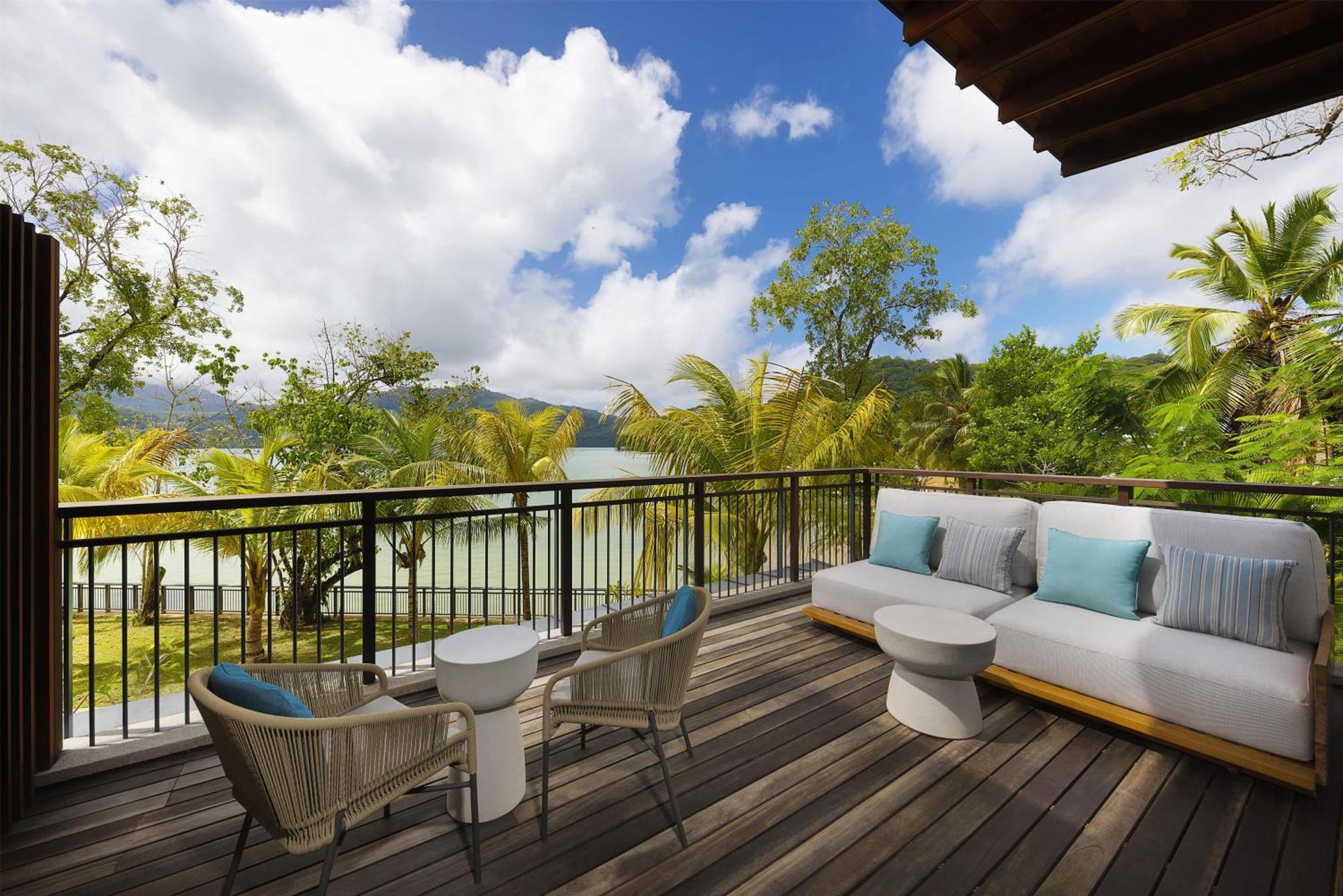 Premium Twin Room with Ocean View