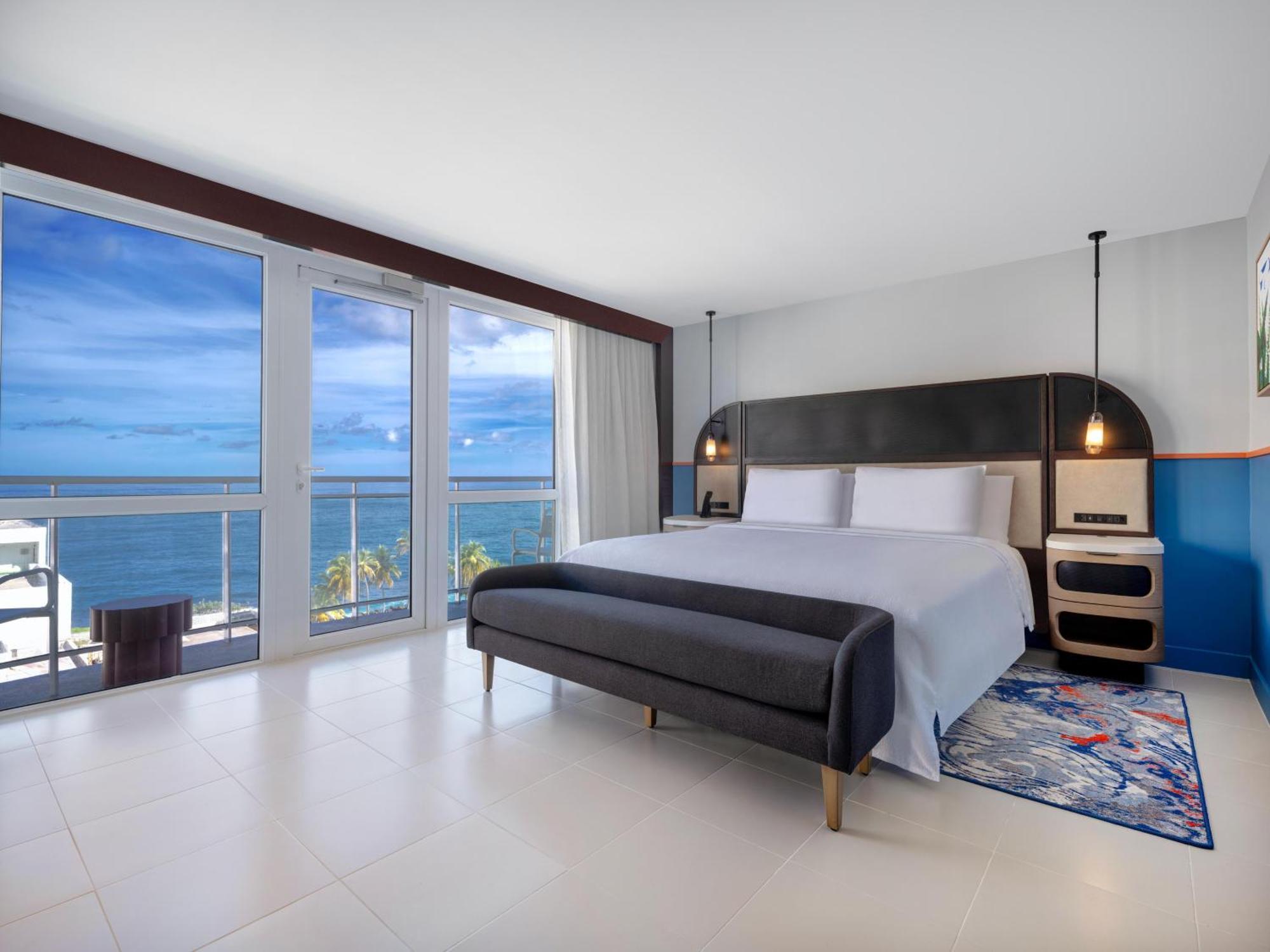 Corner King Suite with Balcony and Ocean View