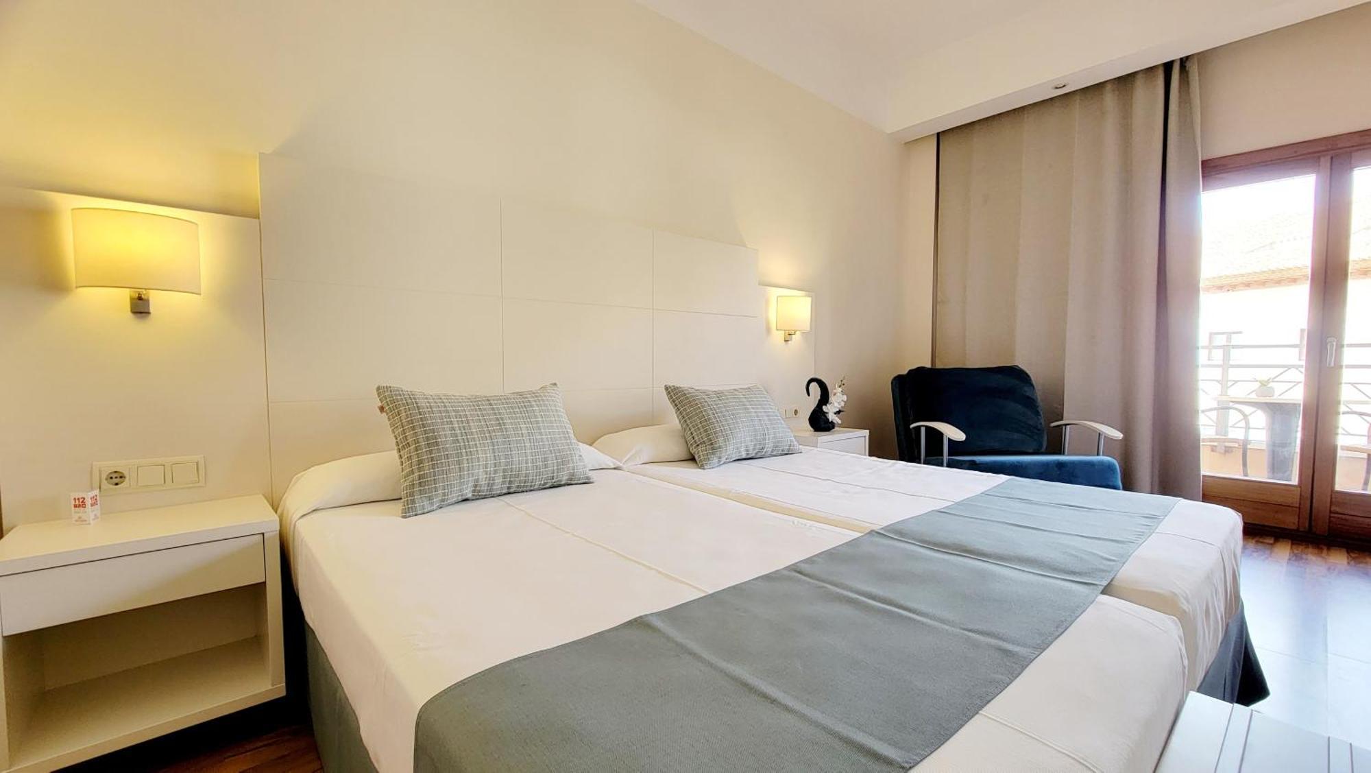 Superior Twin Room Sea View