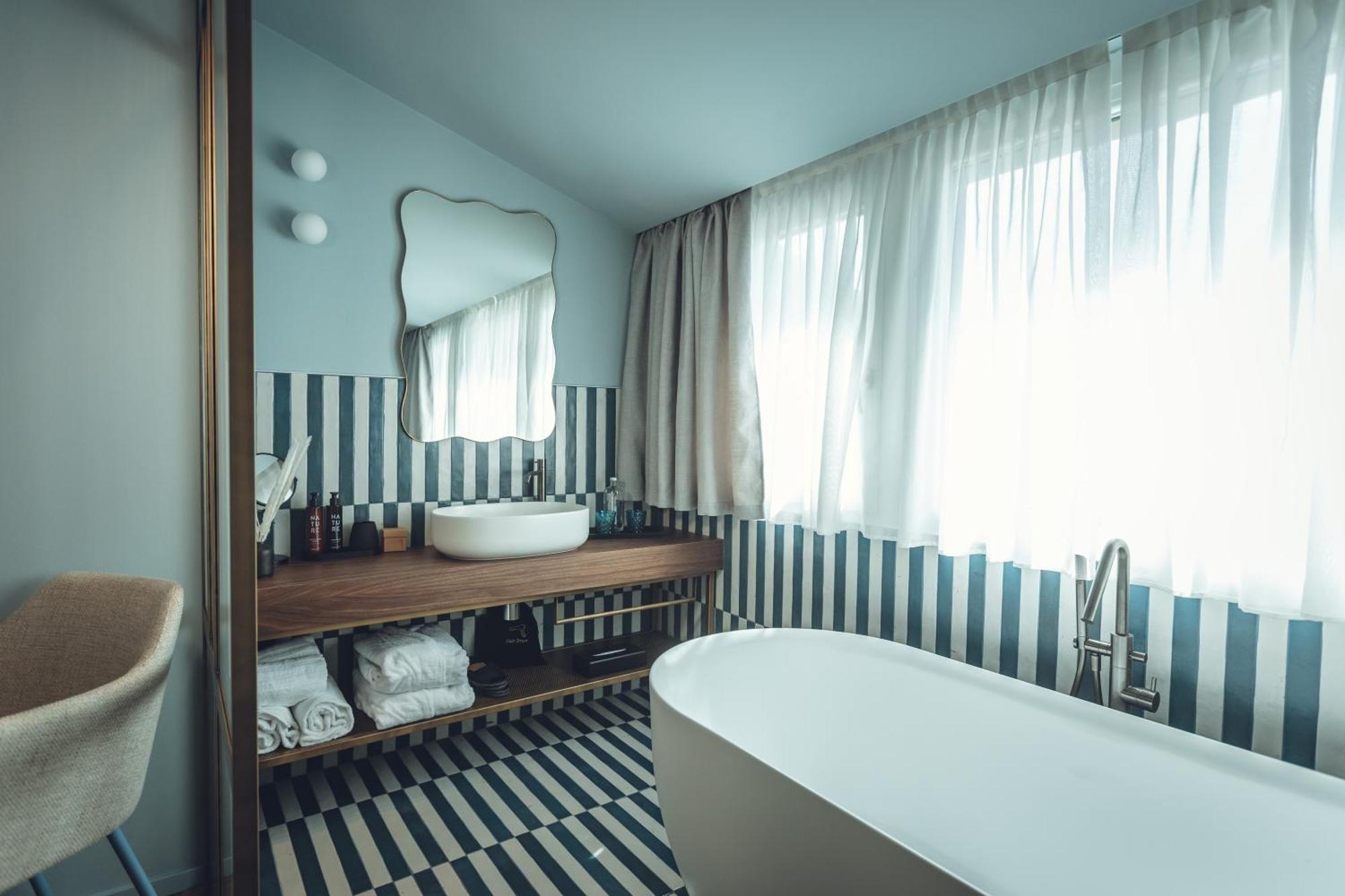 Deluxe Junior Suite