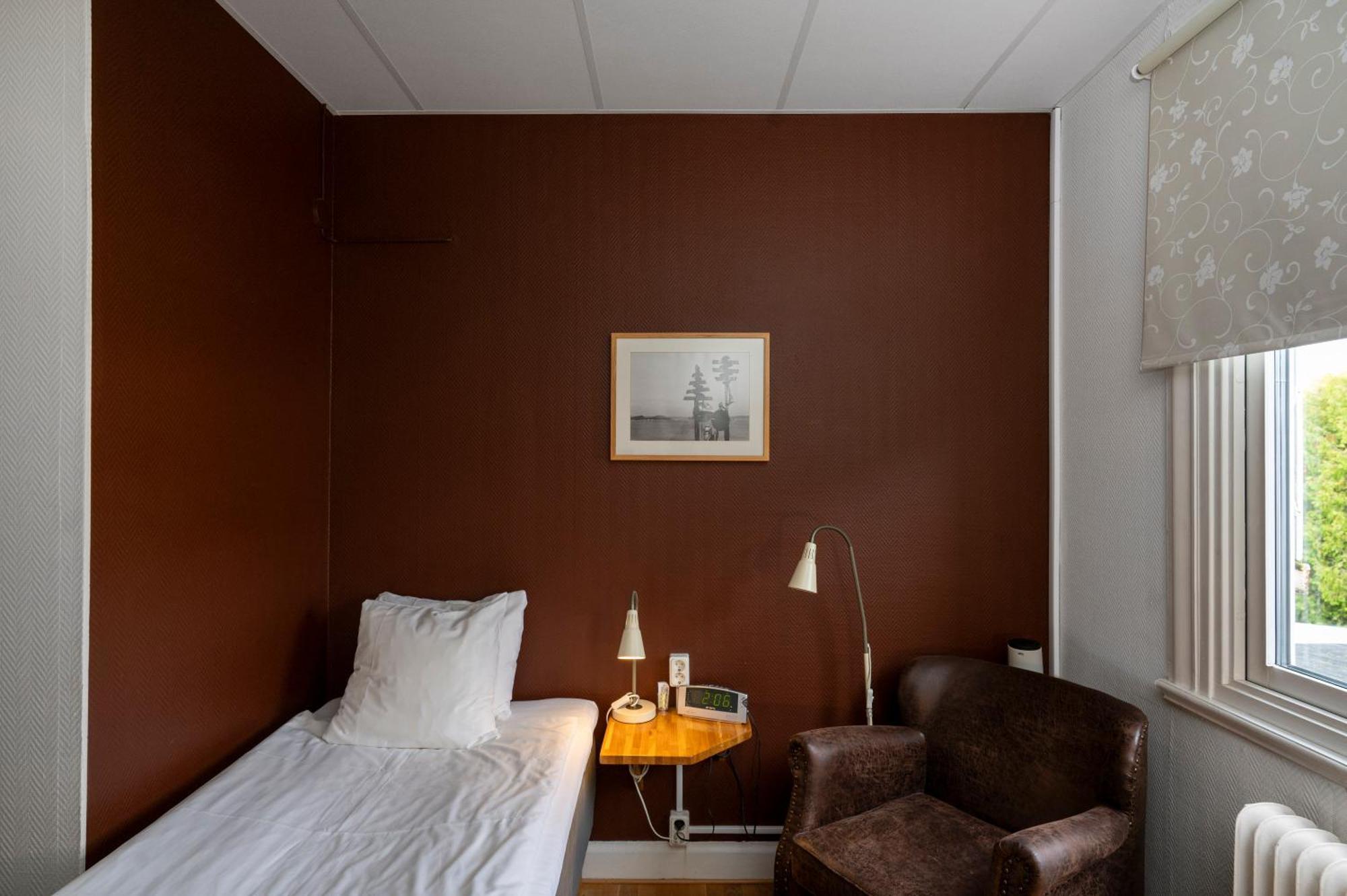 Small Single Room