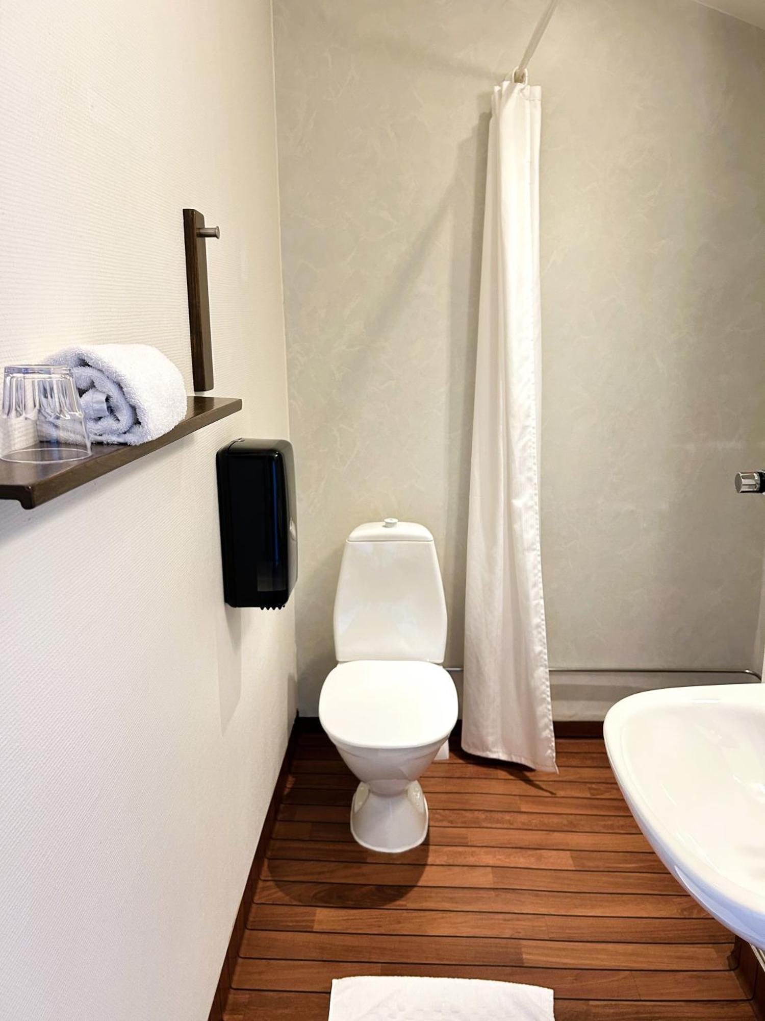 Small Single Room