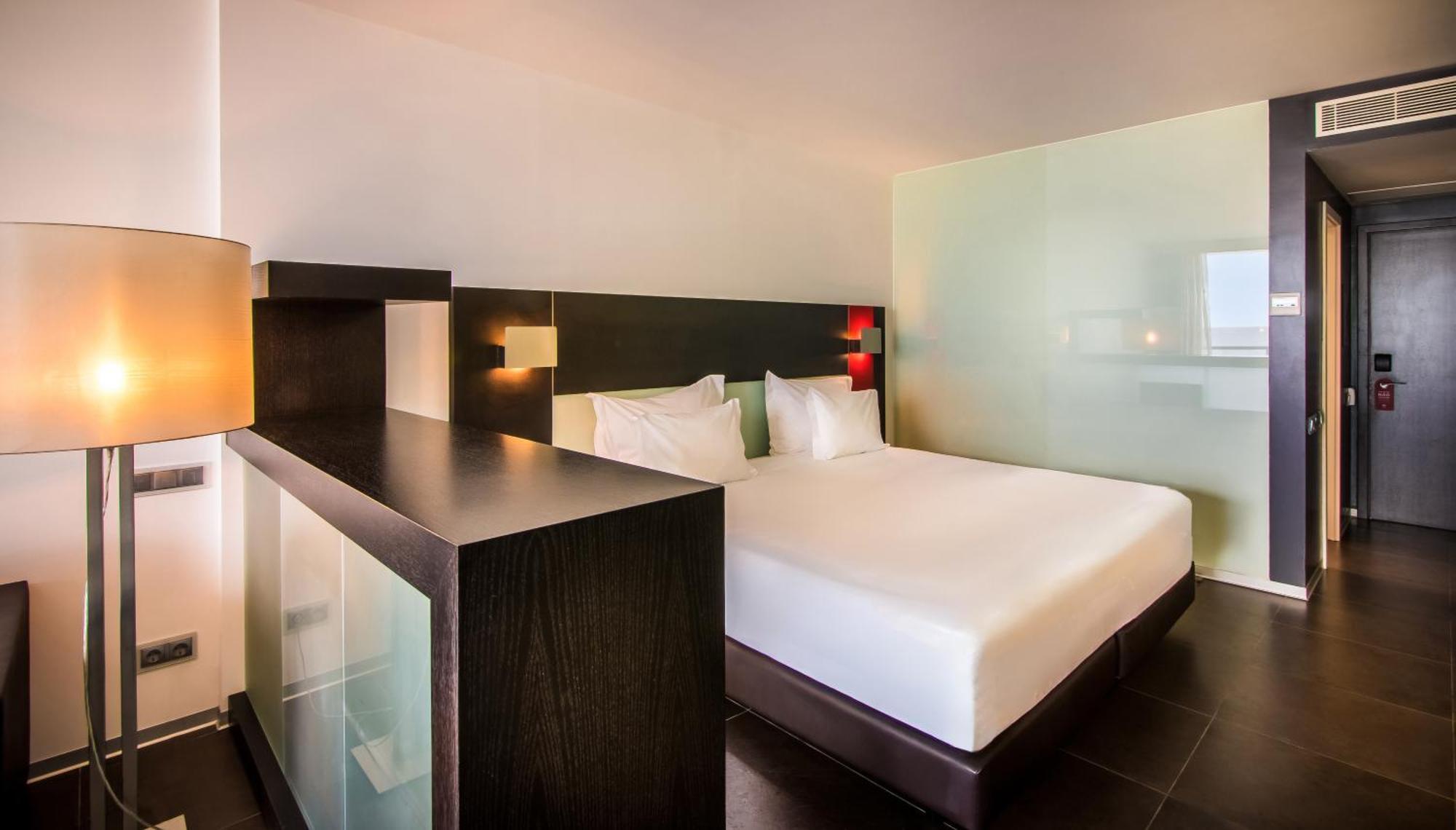 Superior Suite City View Upper Floors