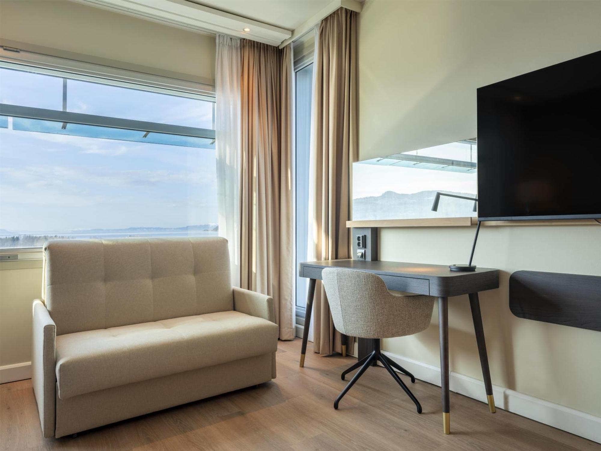 Premium Room Fjord Runway View