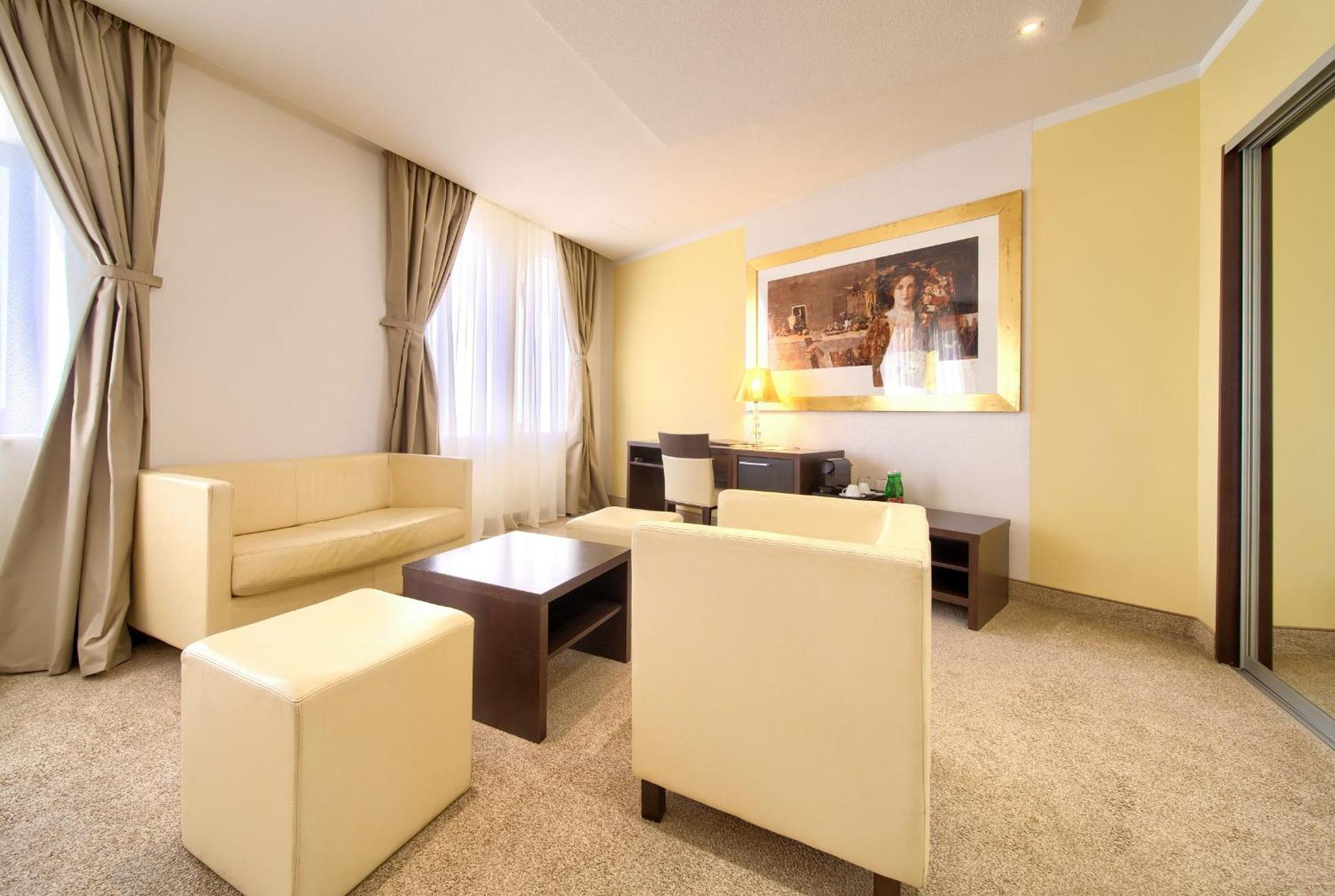 Deluxe Suite Sea View
