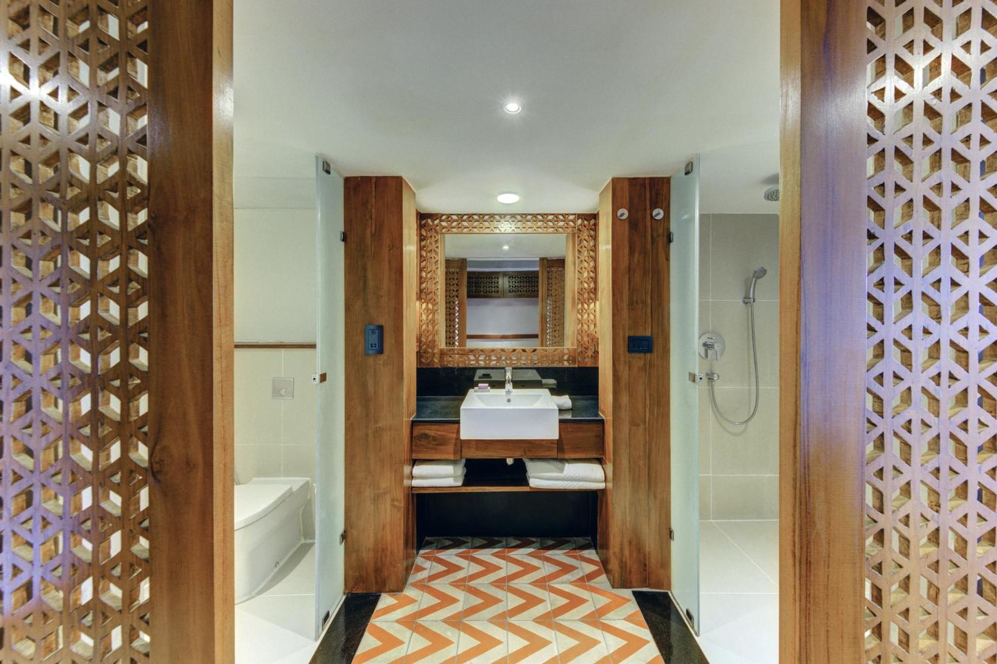 Superior Ocean View King on SPA