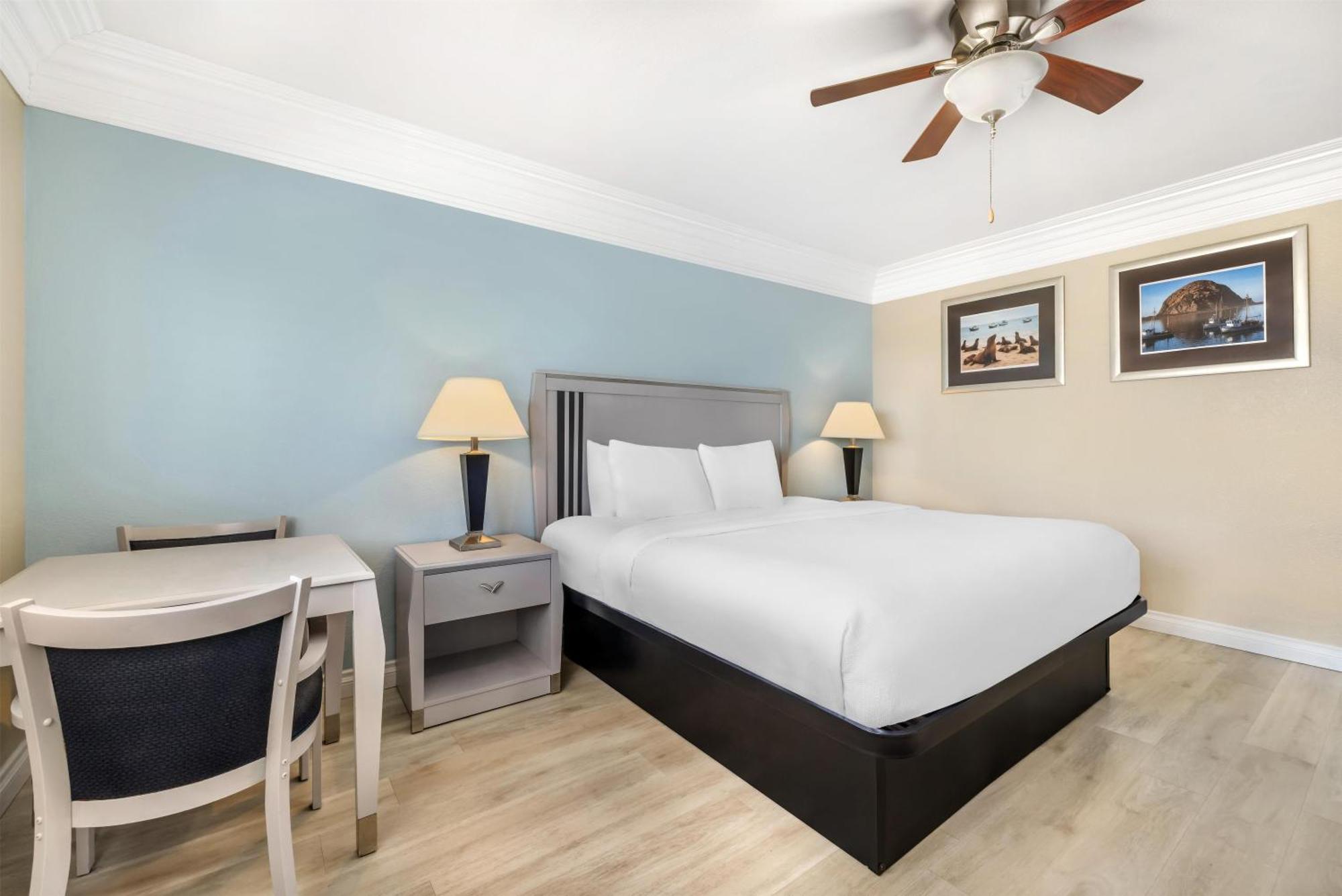 Habitación Doble para no fumadores con vistas parciales al océano - 1 cama grande
