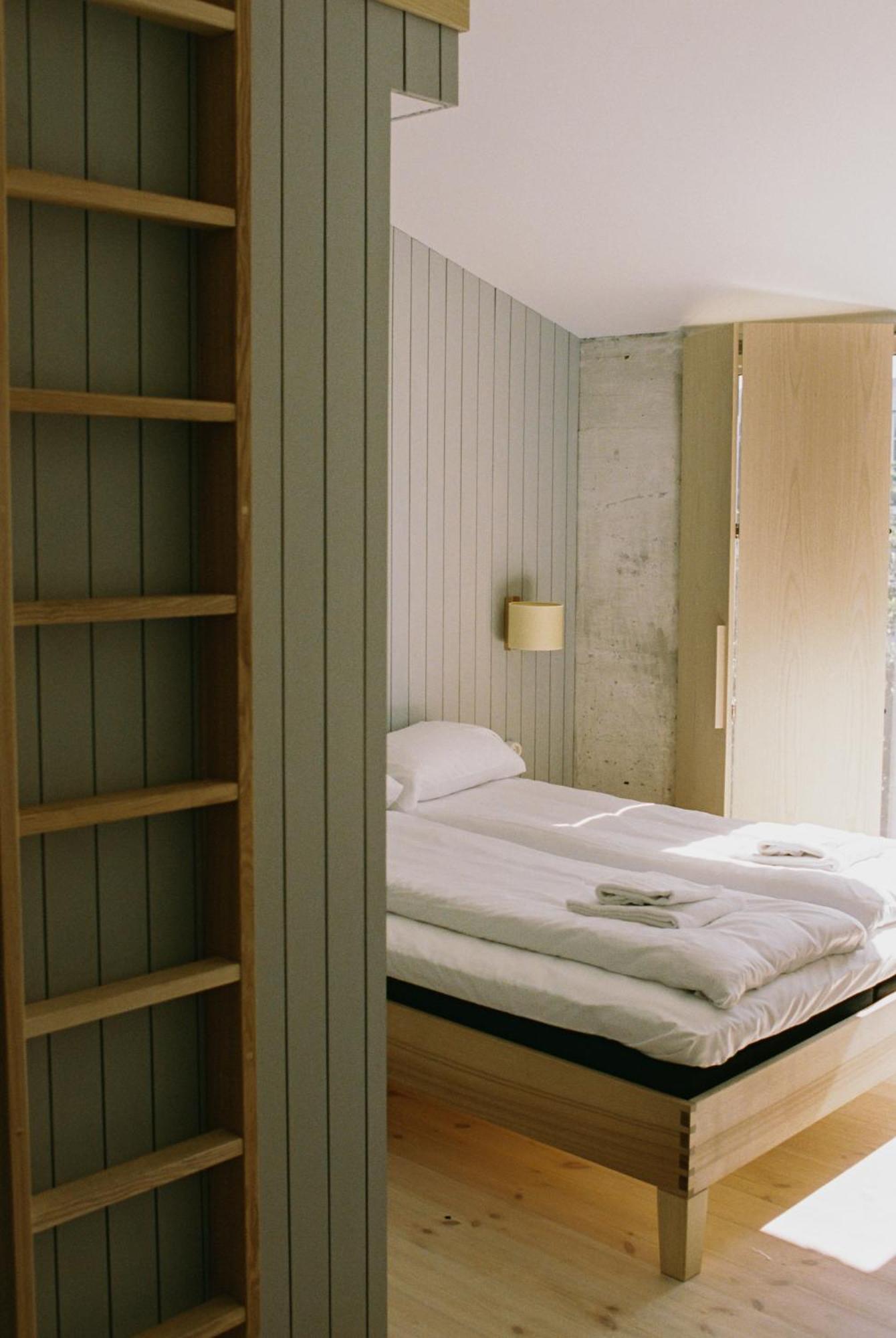 Double Room Private Bathroom