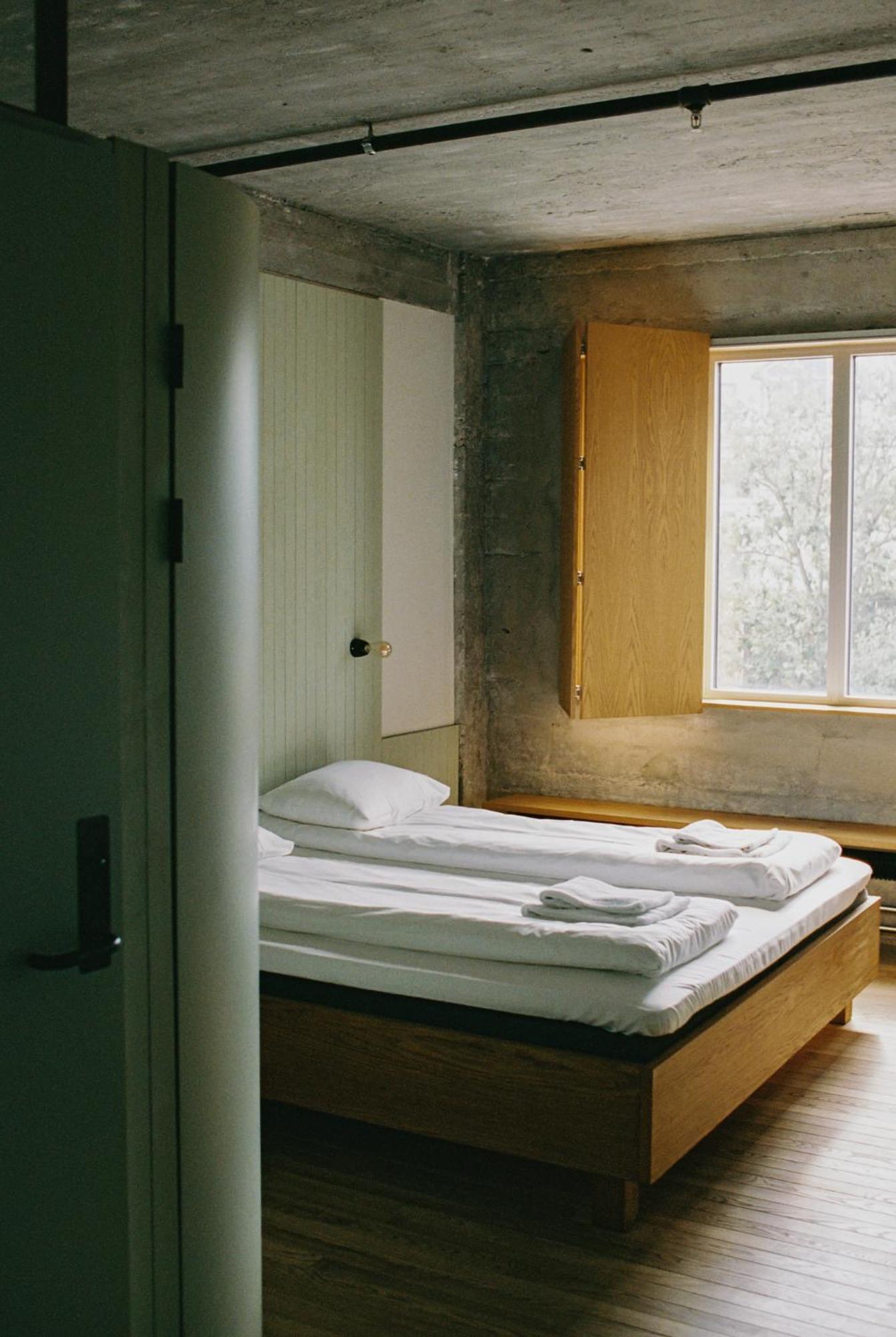 Double Room Private Bathroom