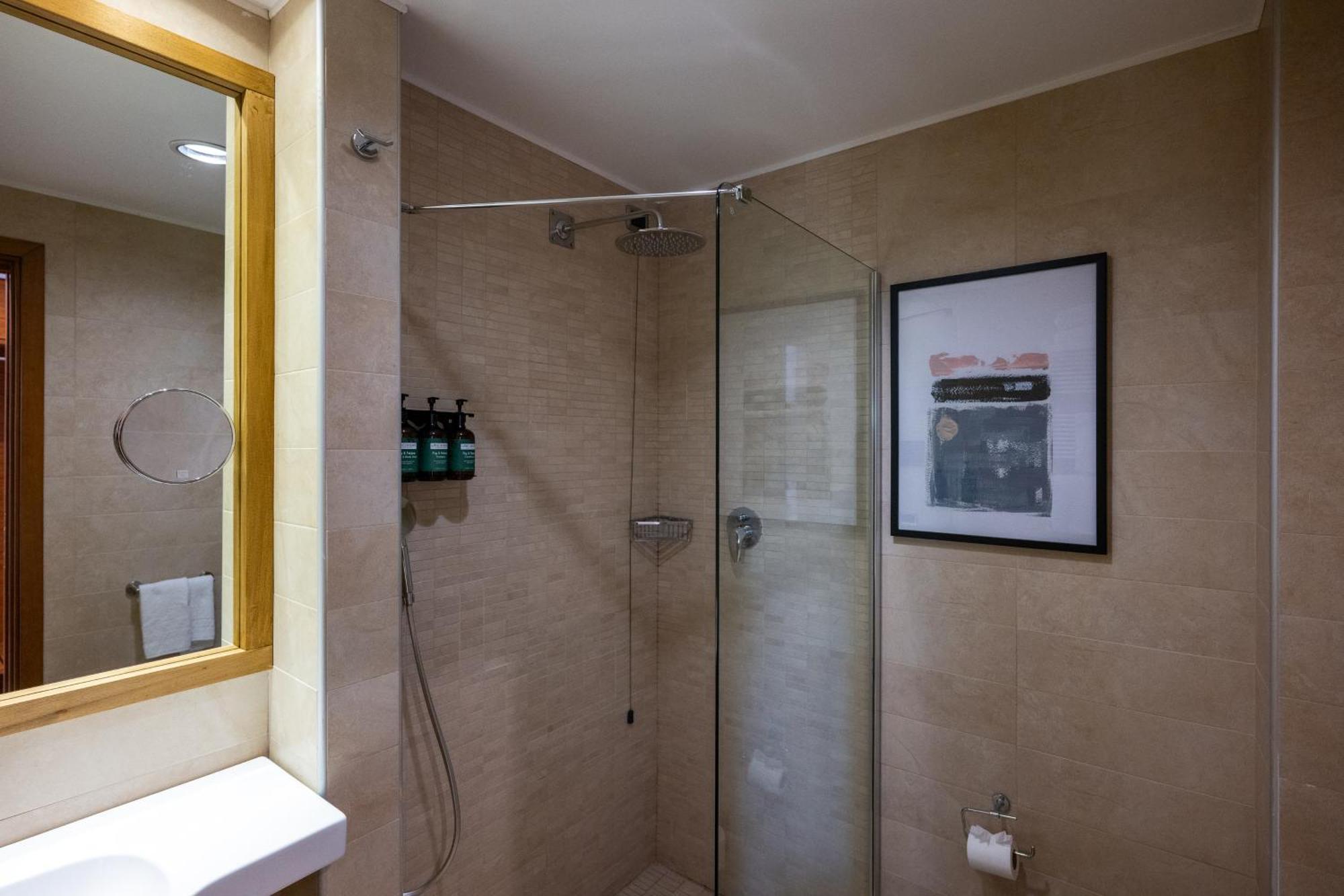 Standard Twin Room,1765575916:JPEG