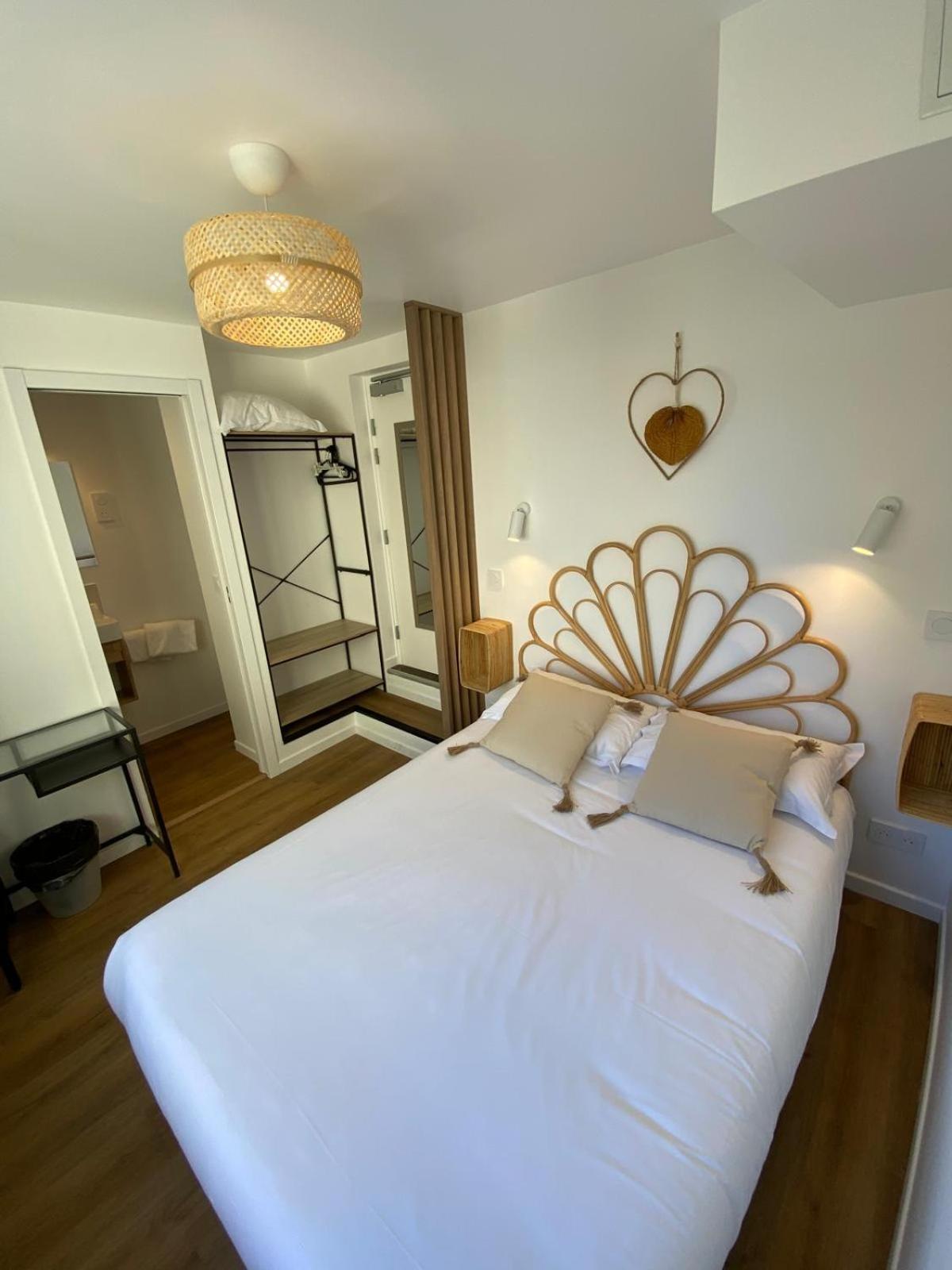 Chambre Double - Vue Partielle sur Mer.