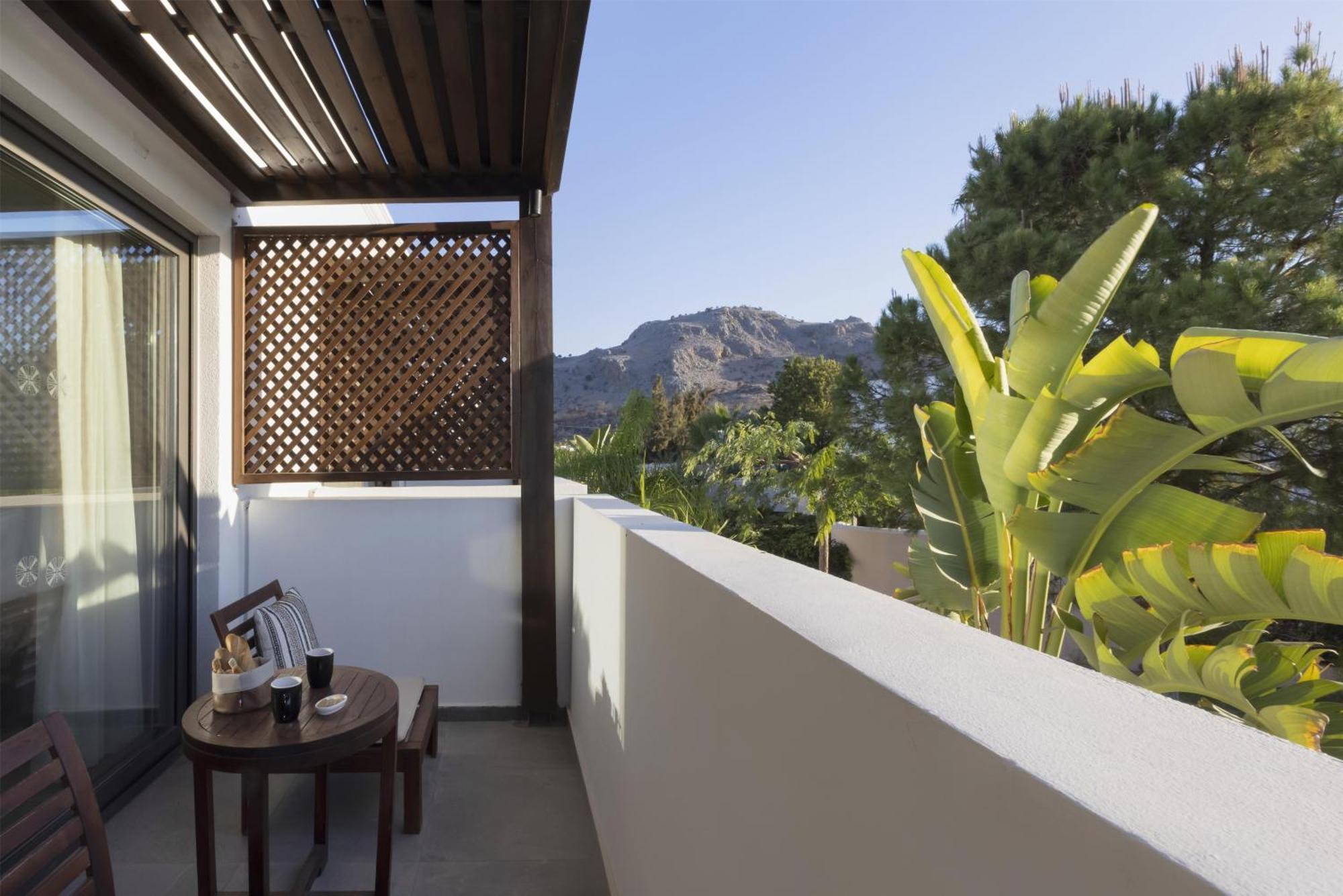 King Tropical Zen Bungalow Suite