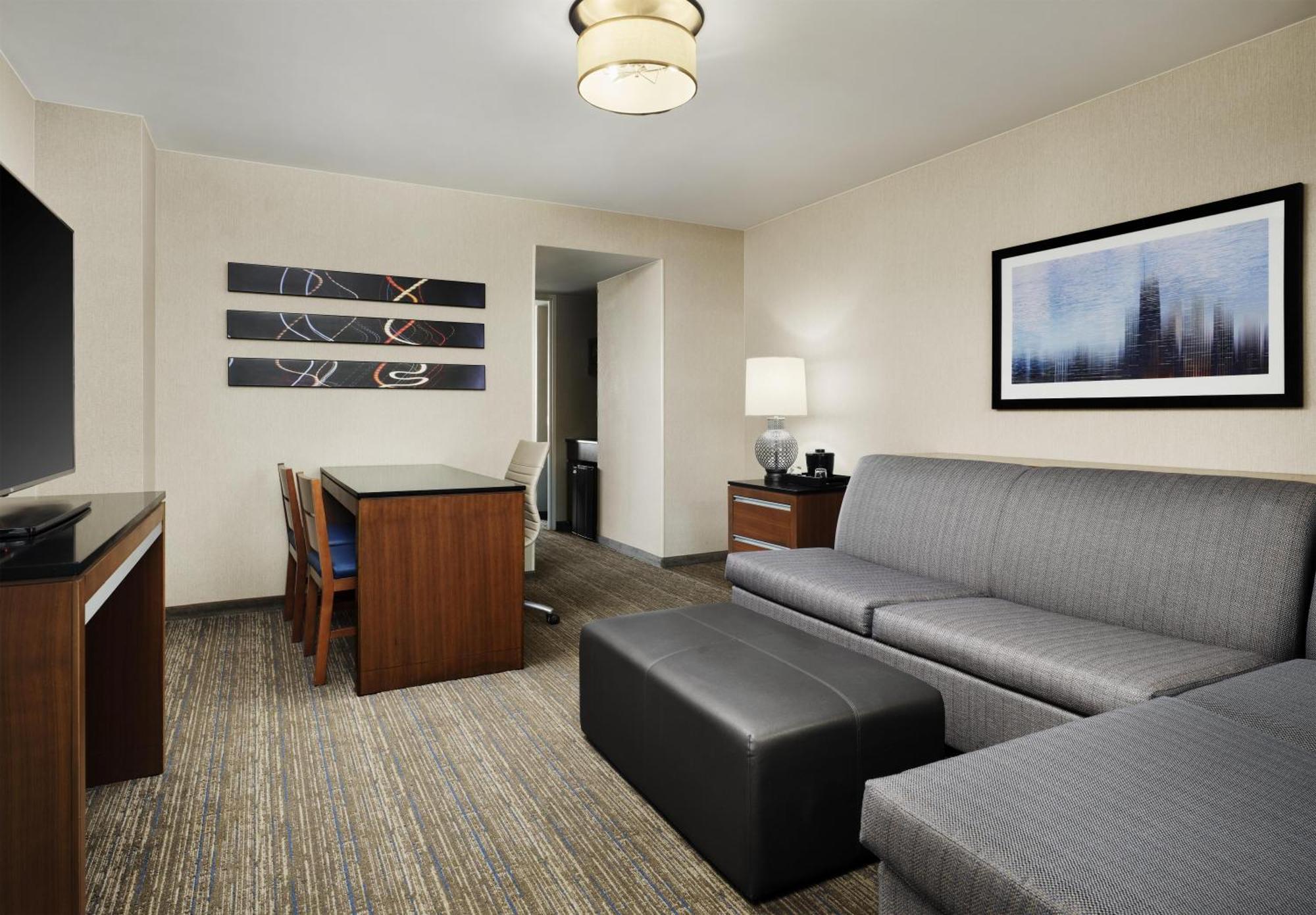Suite met Kingsize Bed - Hoge Verdieping/Uitzicht op de Stad
