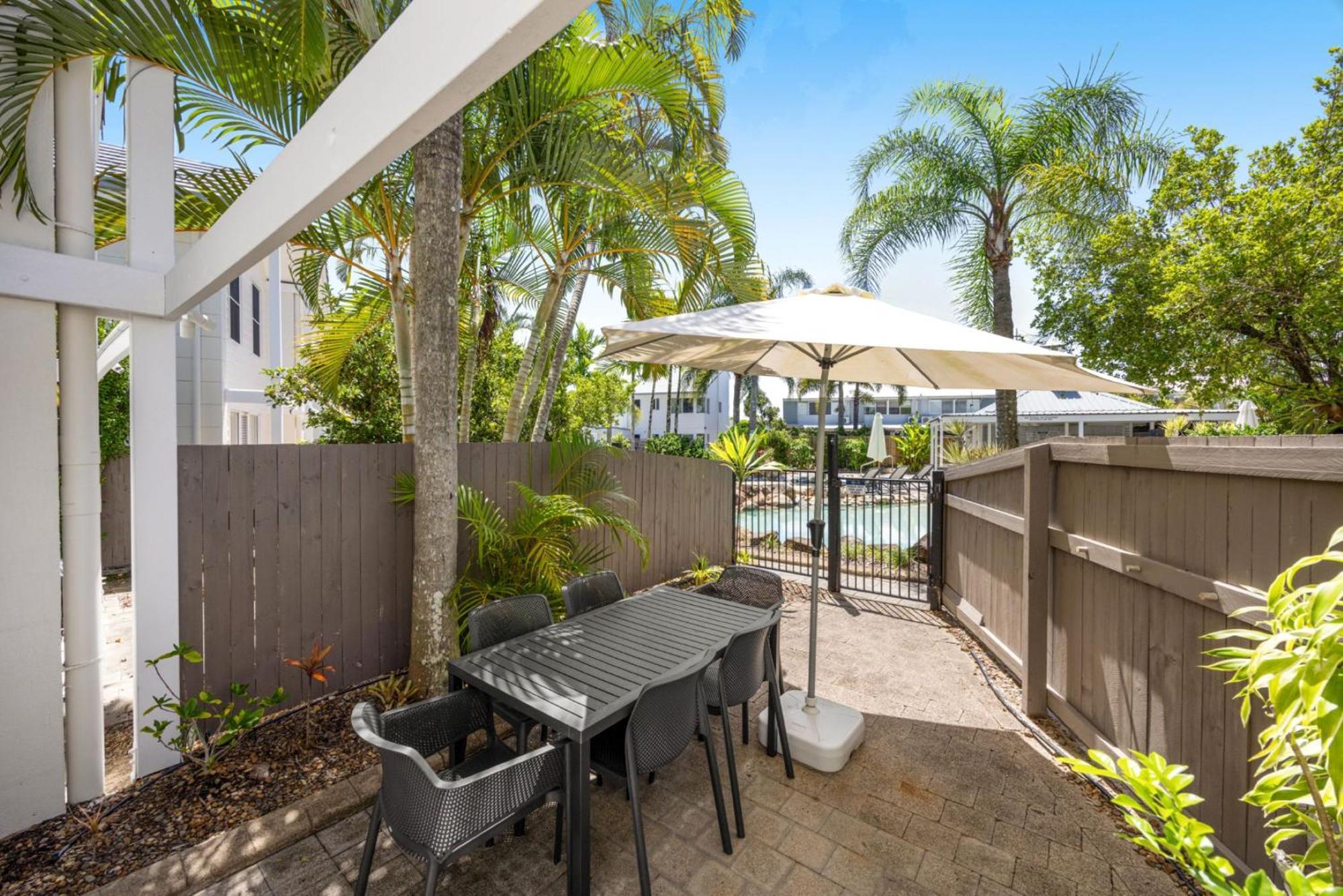 Two-Bedroom Poolside Premium
