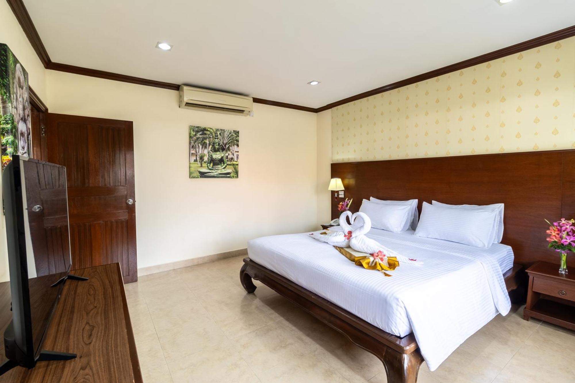 One Bedroom Apartment Pool Access King Bed