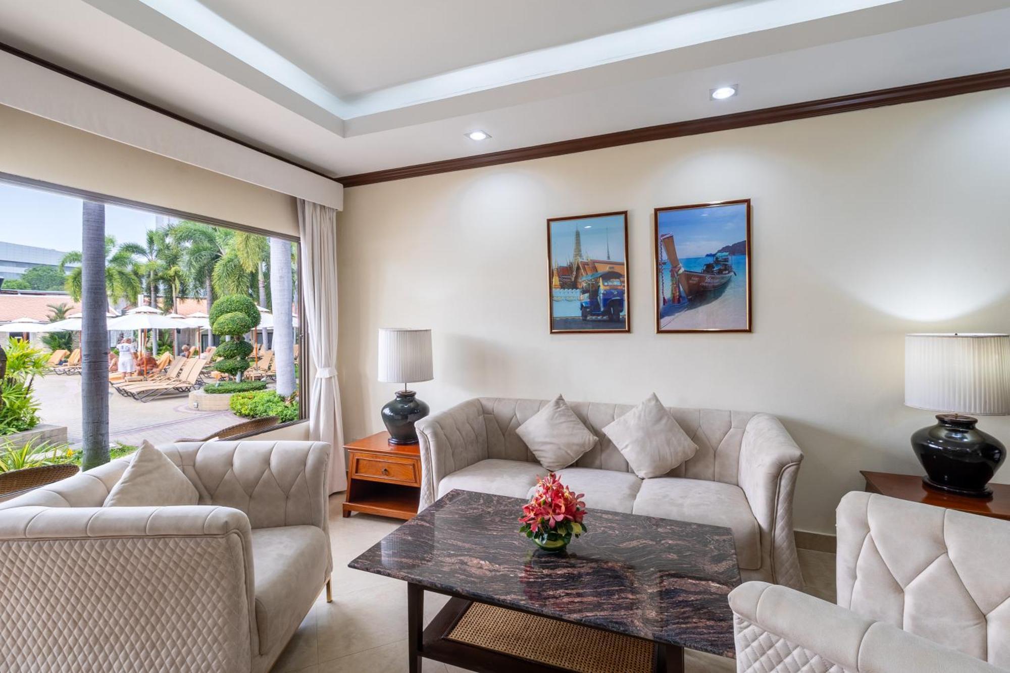 One Bedroom Apartment Pool Access Twin Bed