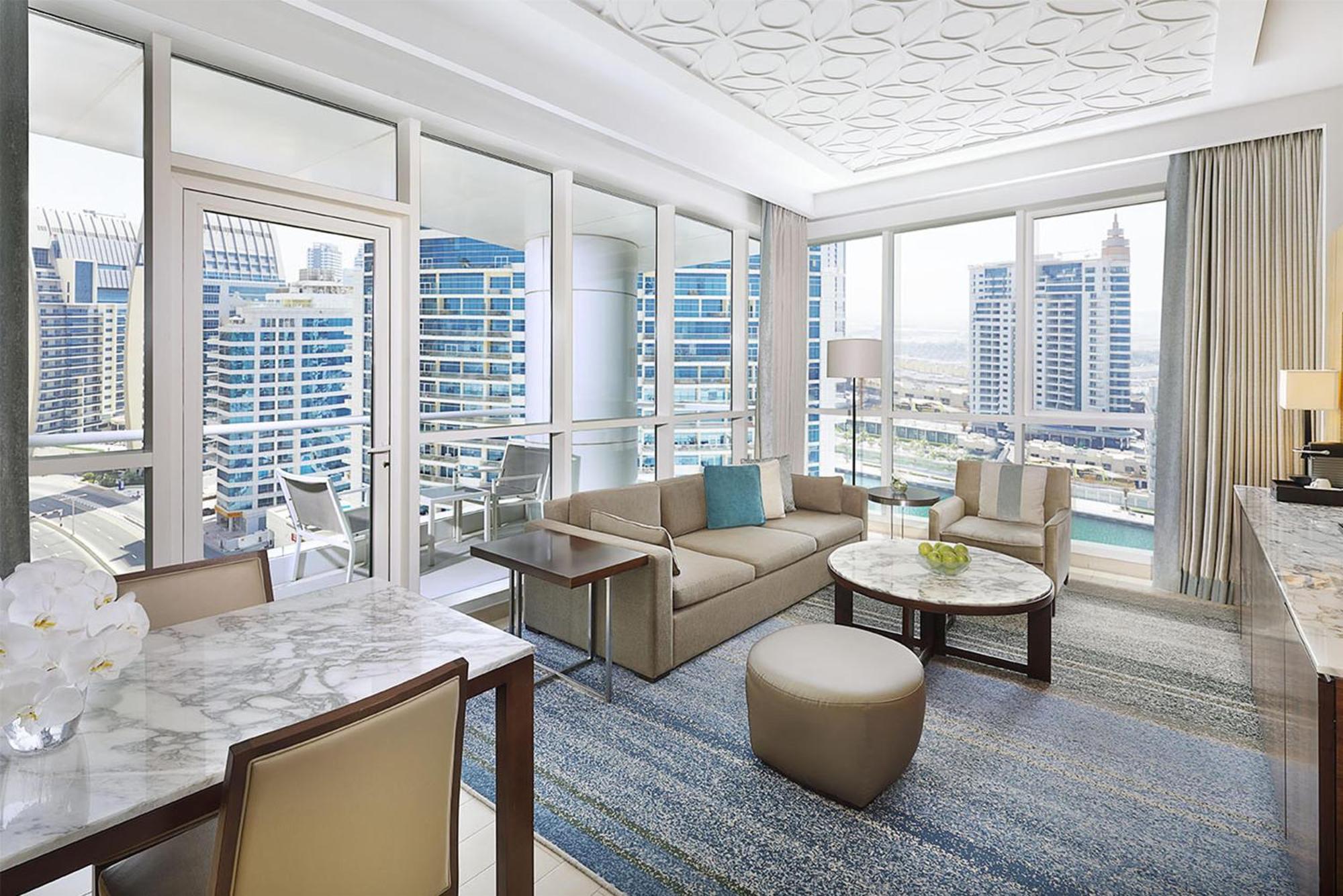 One-Bedroom Suite City View