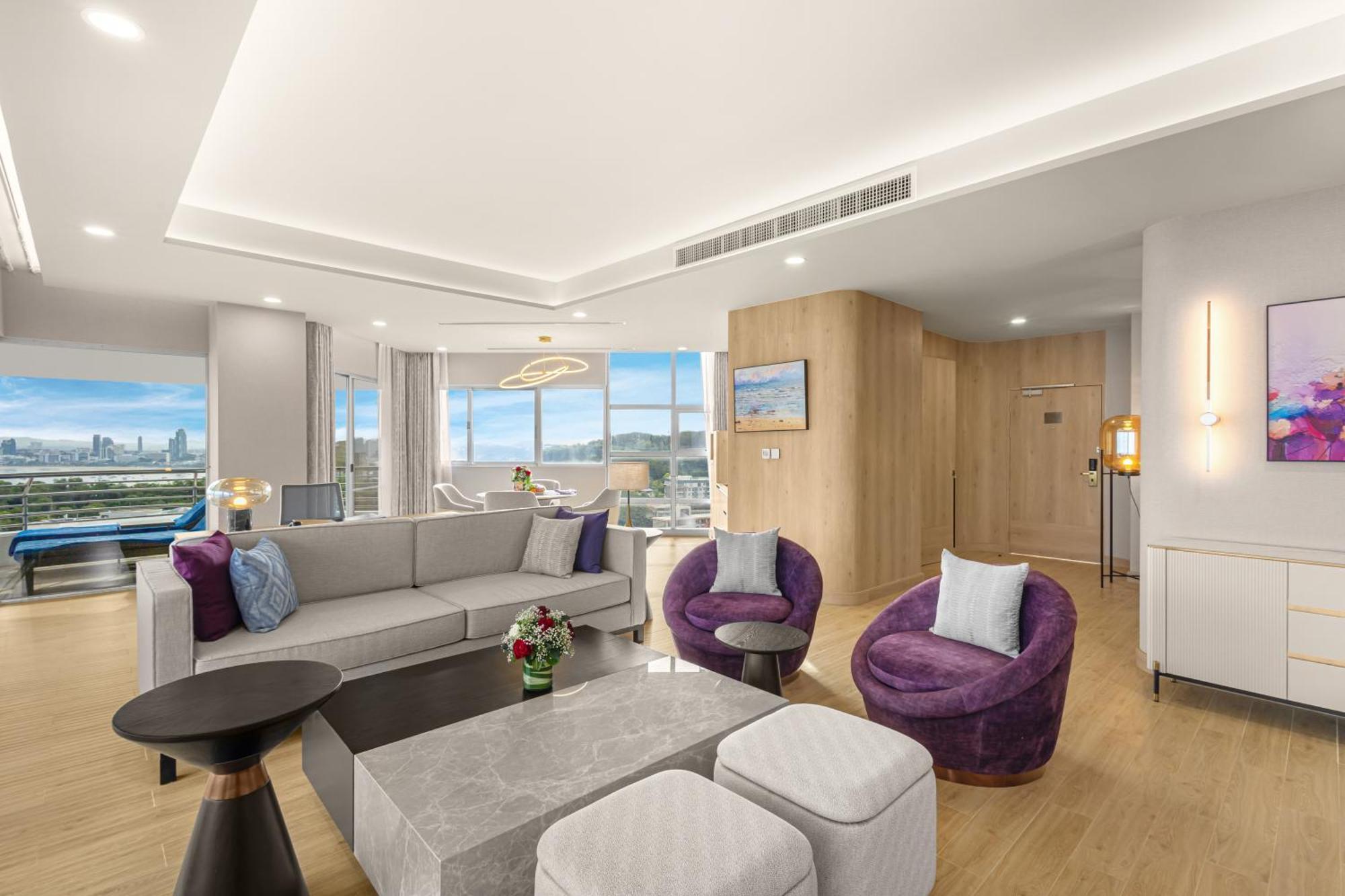 One-Bedroom Regency Suite - Modern Style