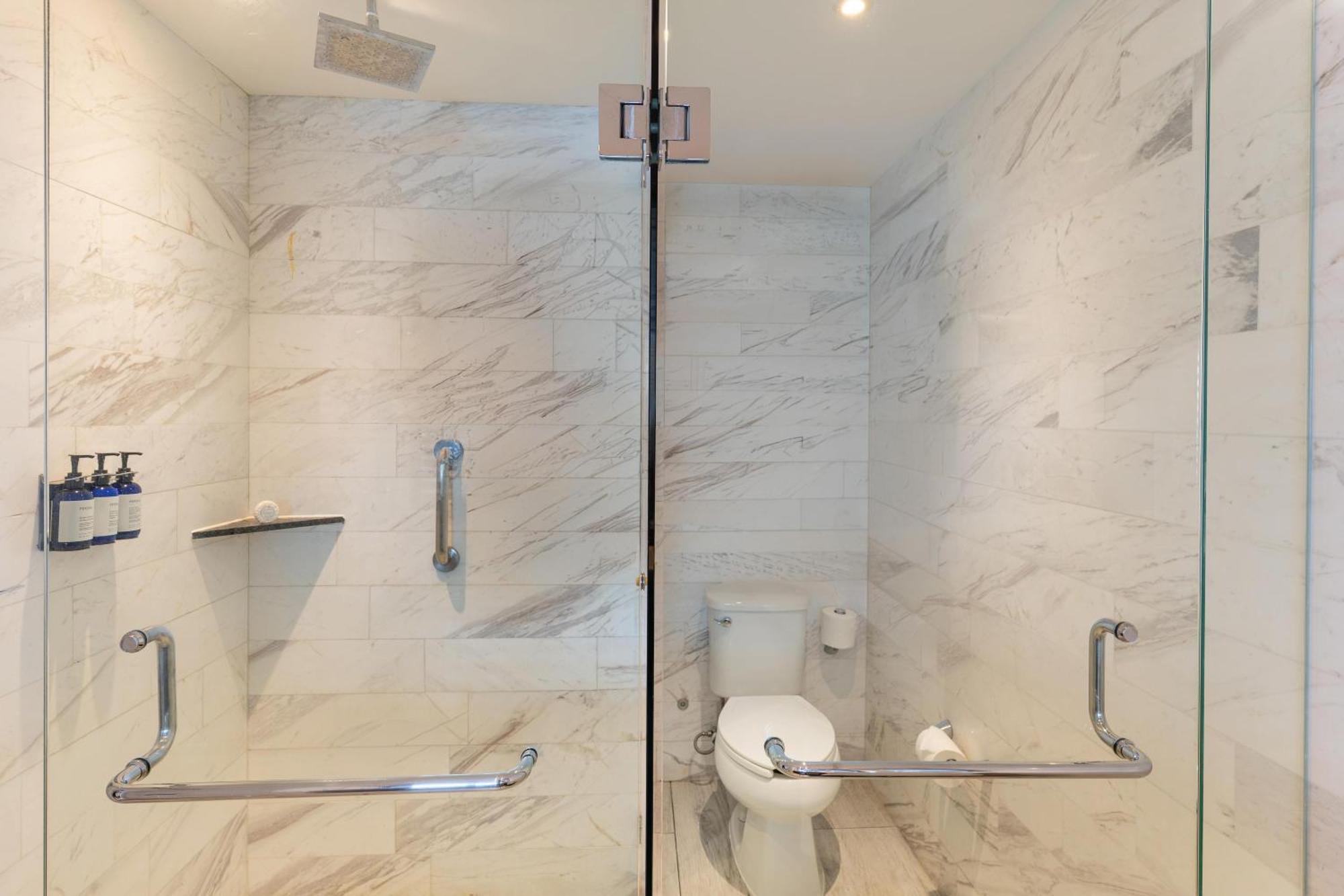 King Room Oceanfront Premier View Adults Only