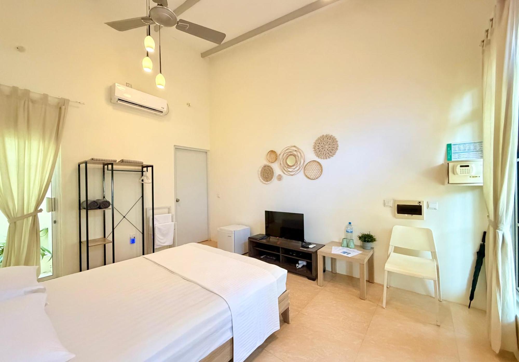 Standard Double or Twin Room Garden View