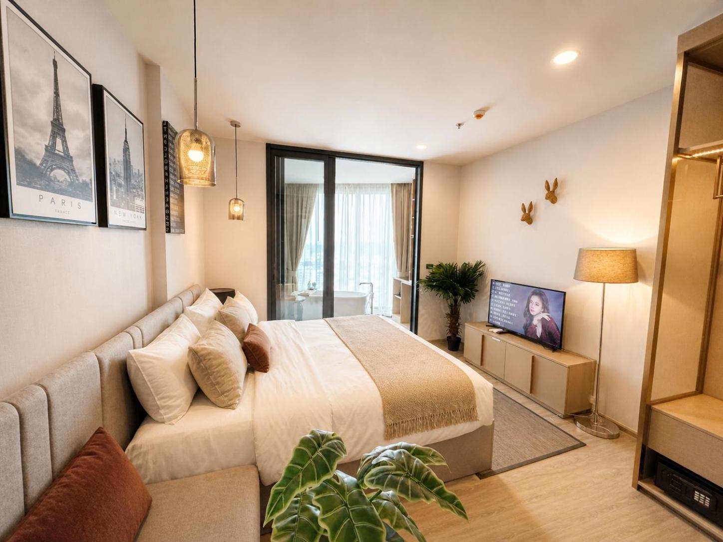 King Suite Ocean View