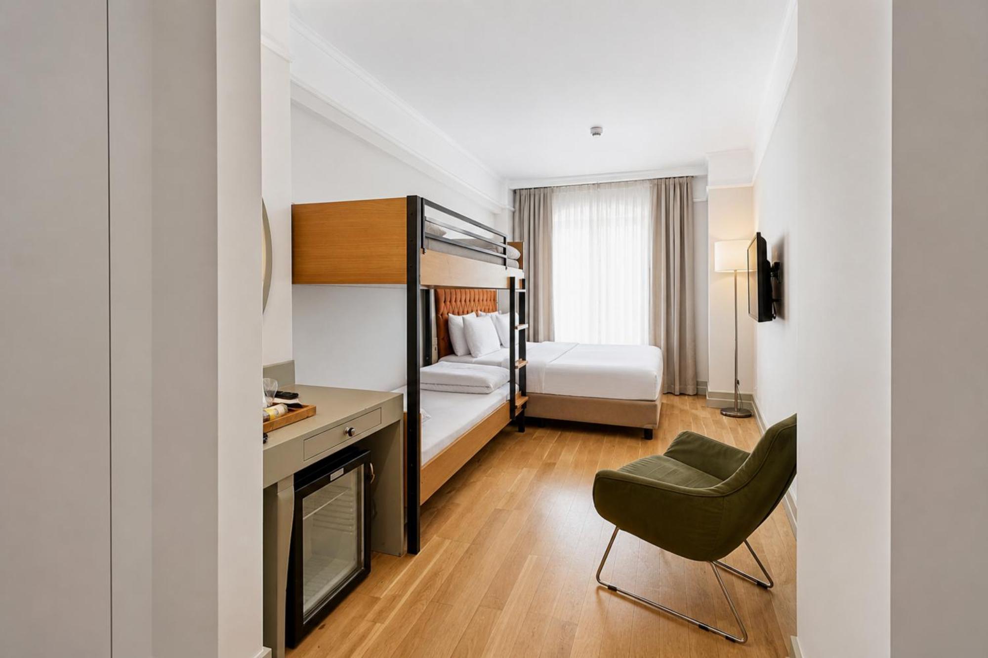 Habitación Triple Estándar con litera