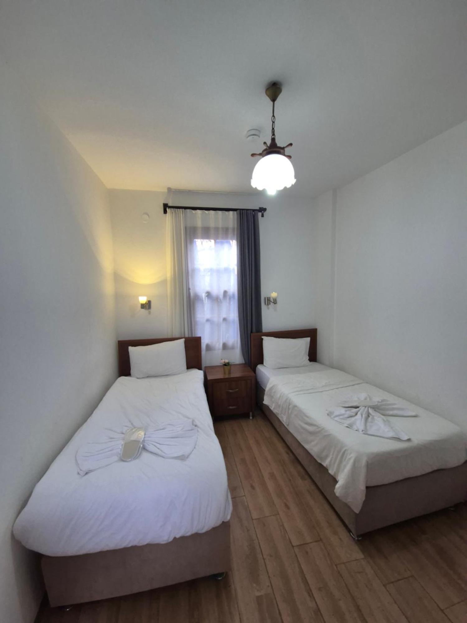 Budget Tweepersoonskamer met 2 Aparte Bedden