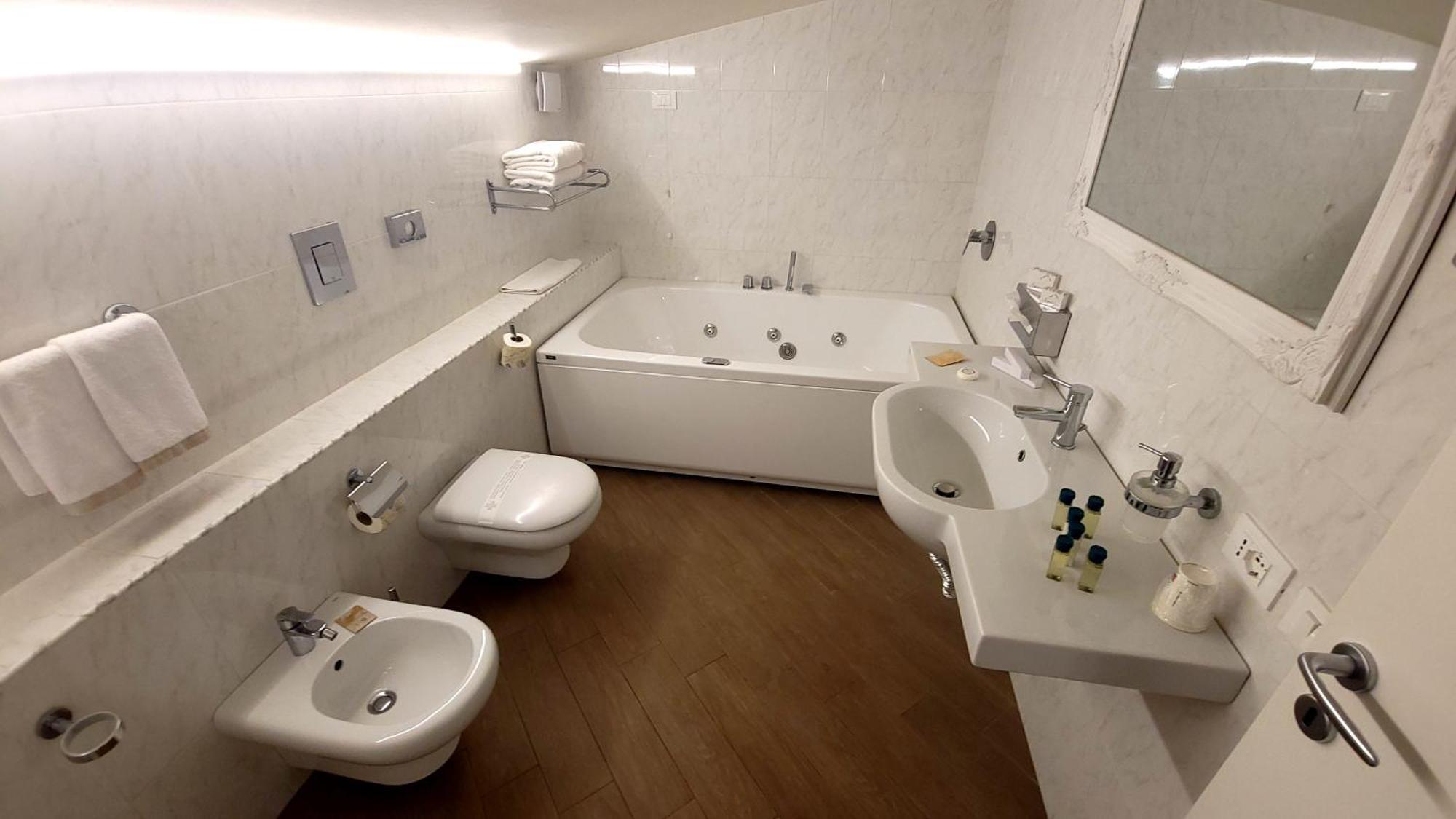 Suite con bañera de hidromasaje
