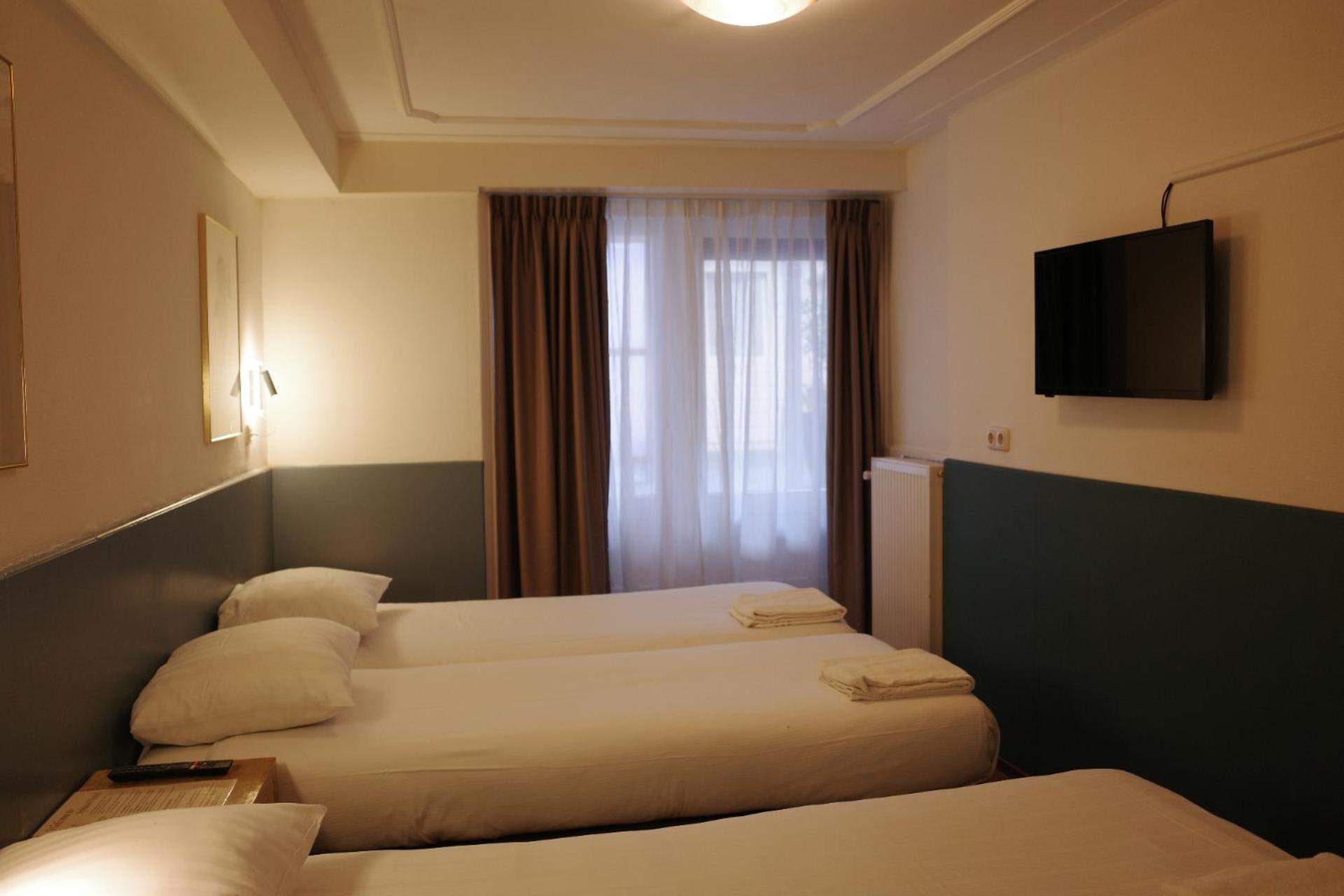 Driepersoonskamer met Eigen Badkamer