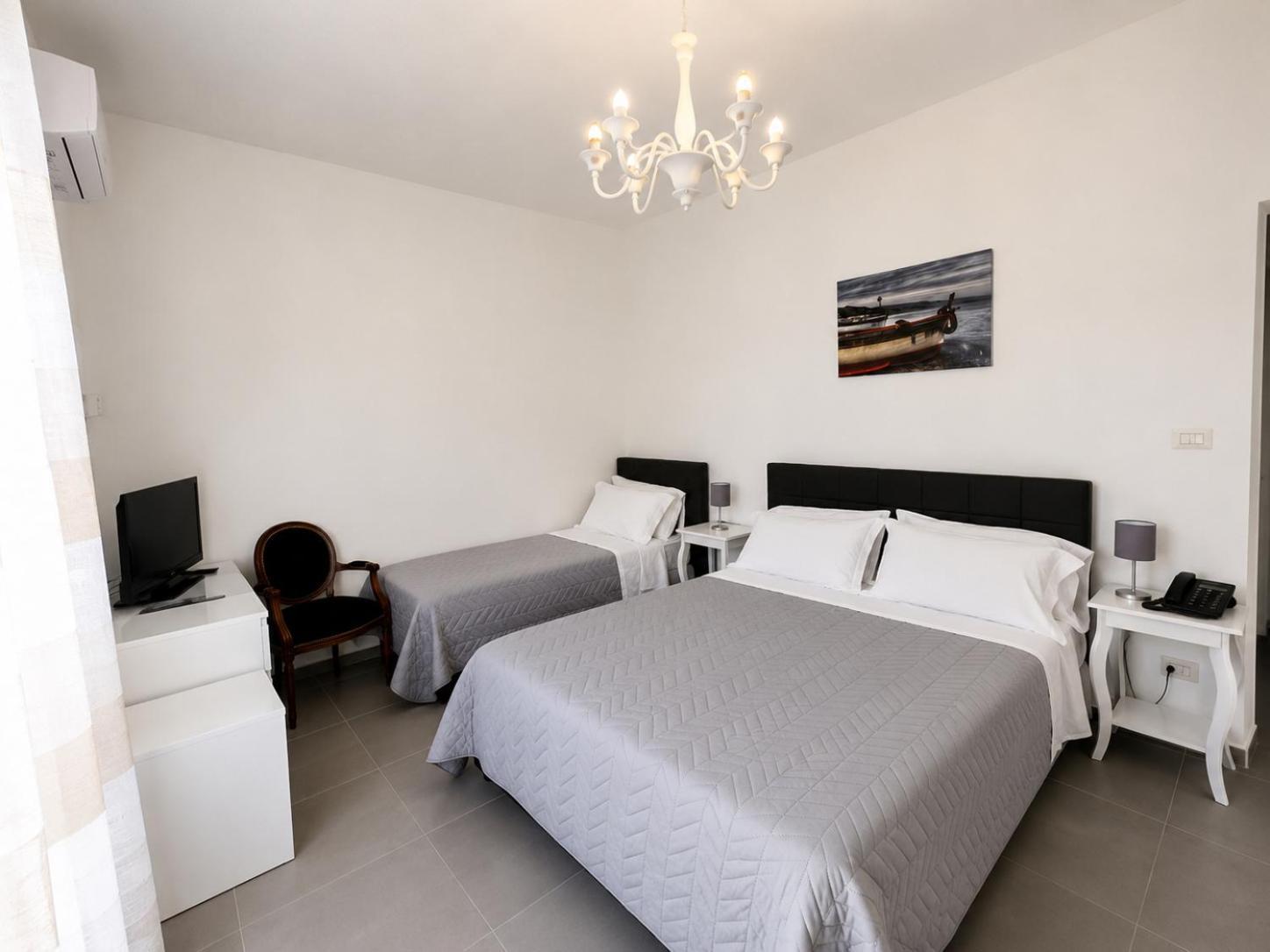 Basic Triple Room