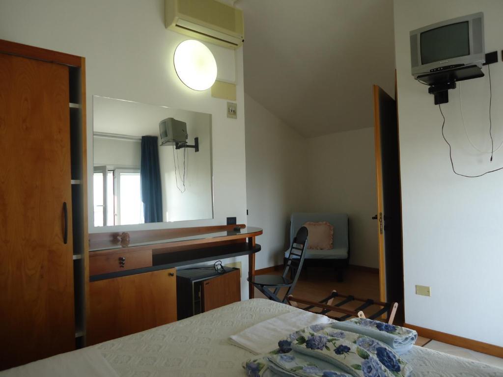 Camera Tripla Executive con Vista Mare