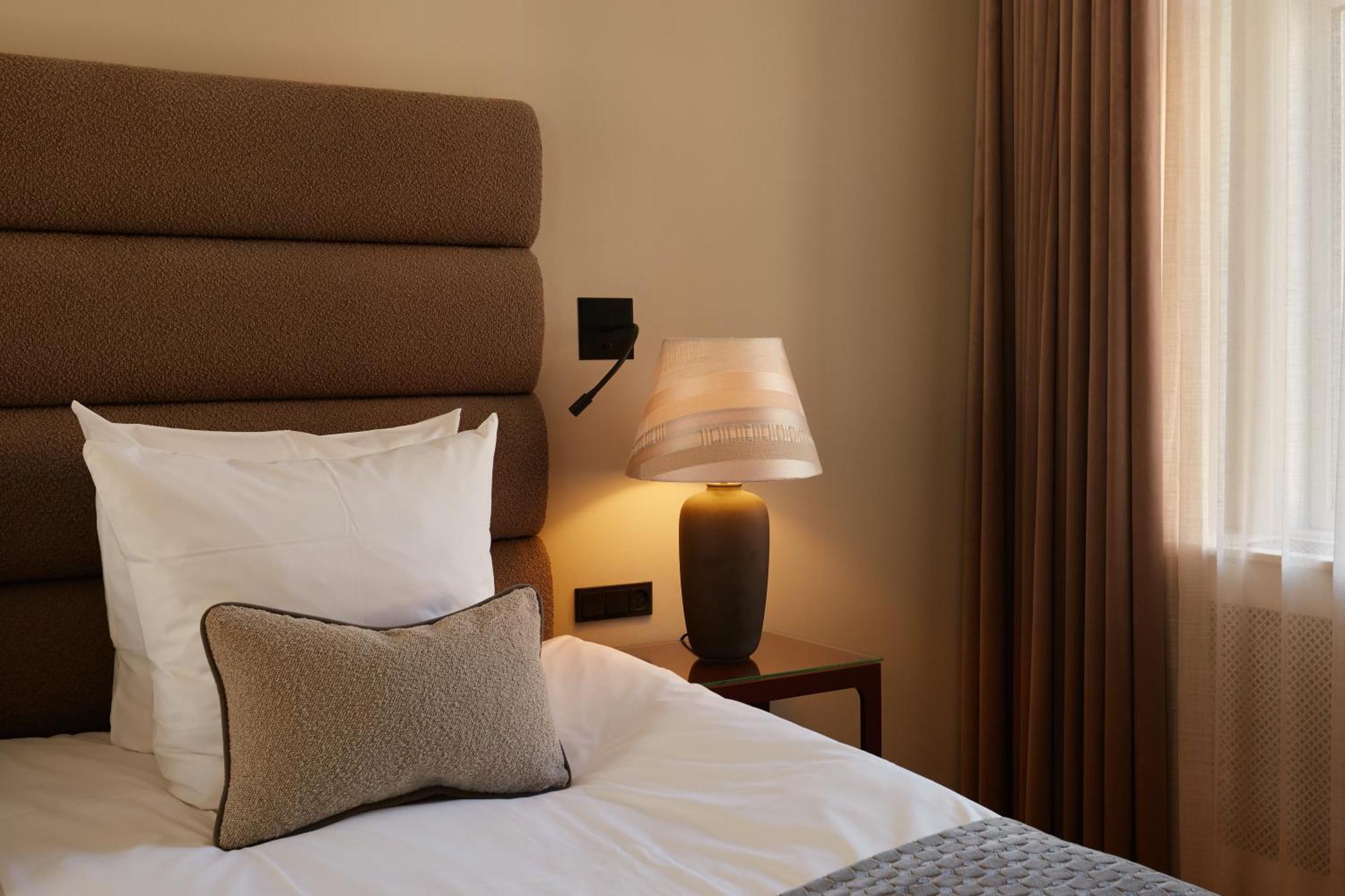 Signature Suite