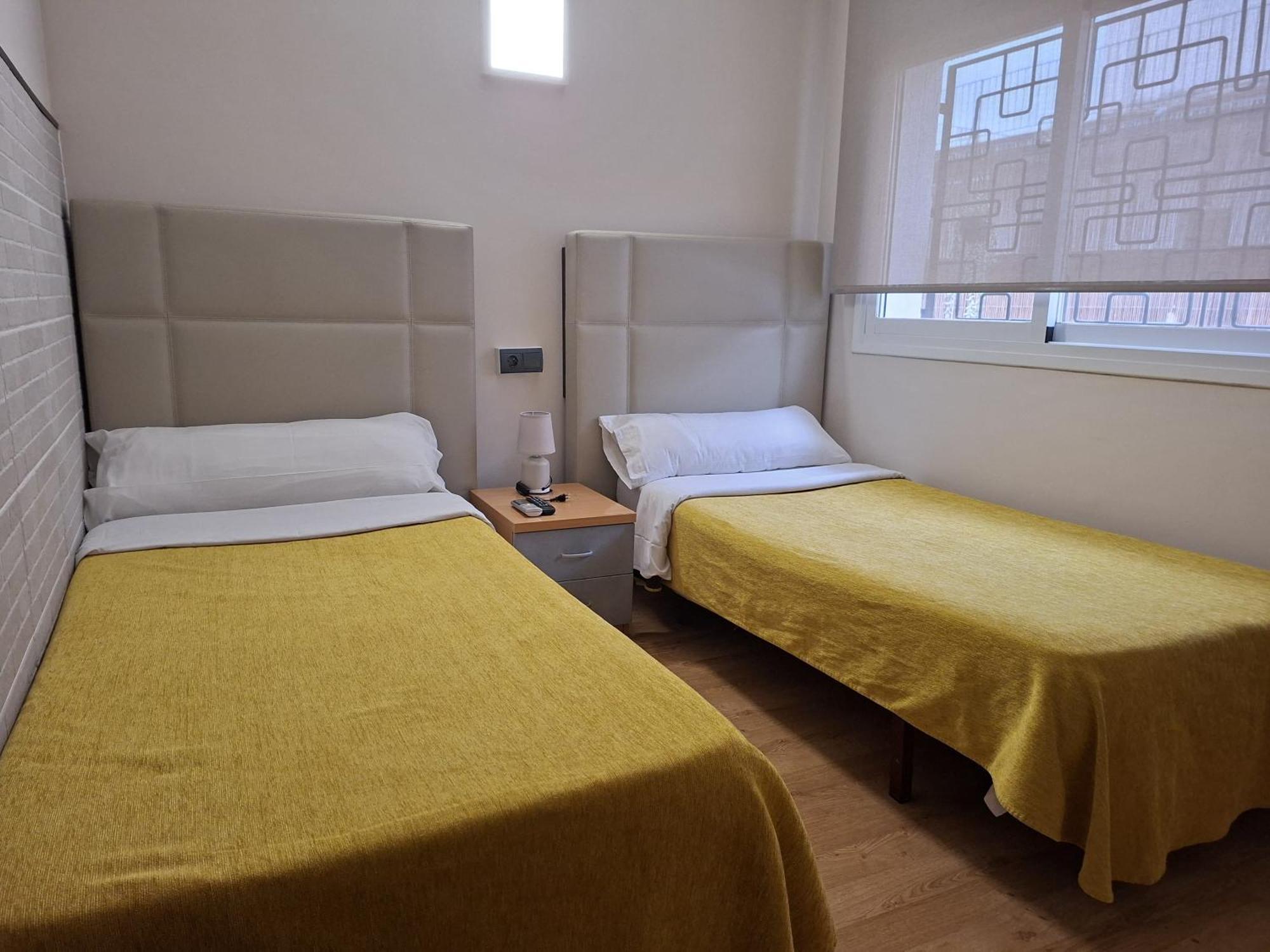 Twin Room,1770465053:JPEG