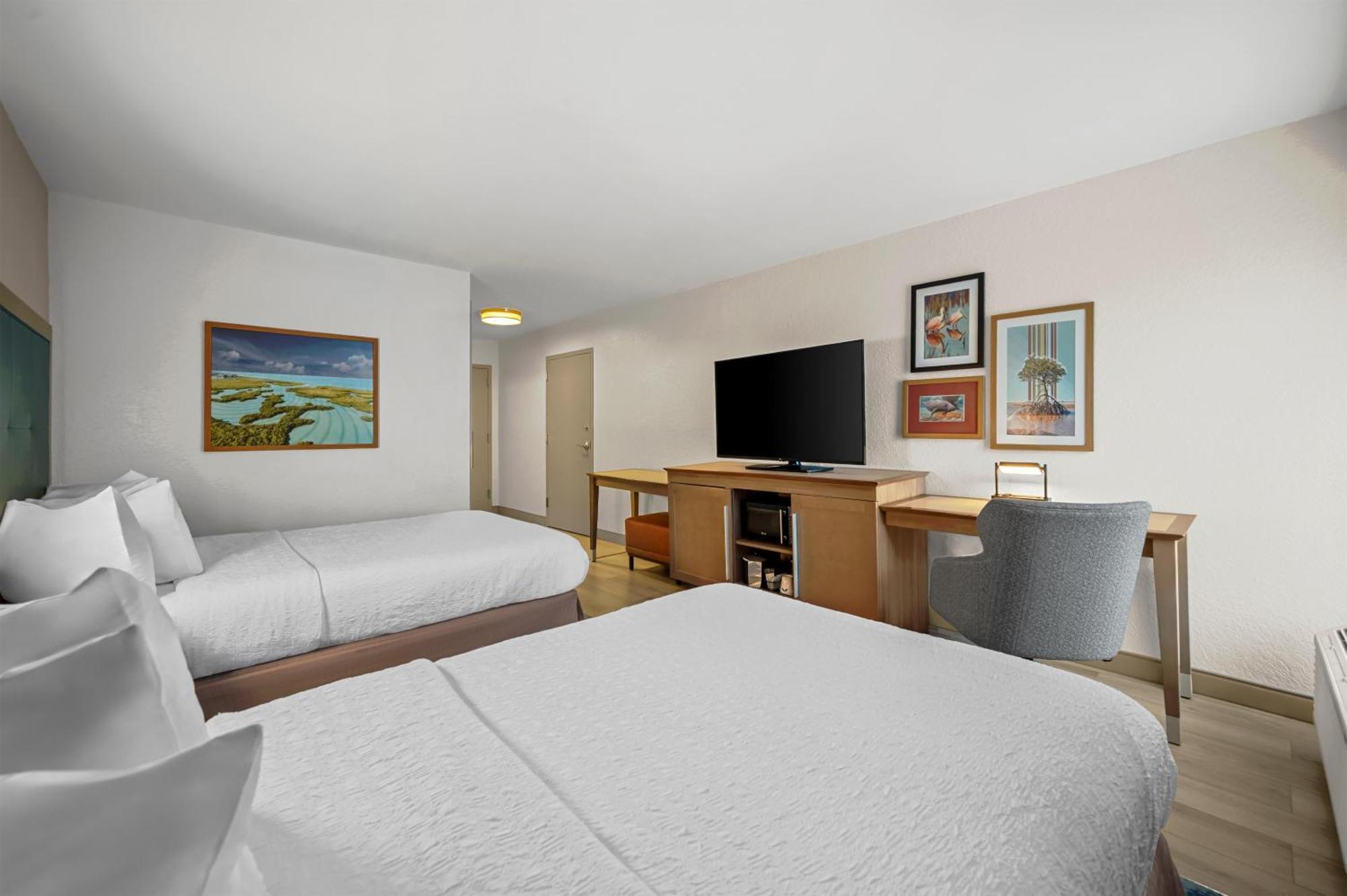 Queen Room with Two Queen Beds - Hearing Access/Non-Smoking