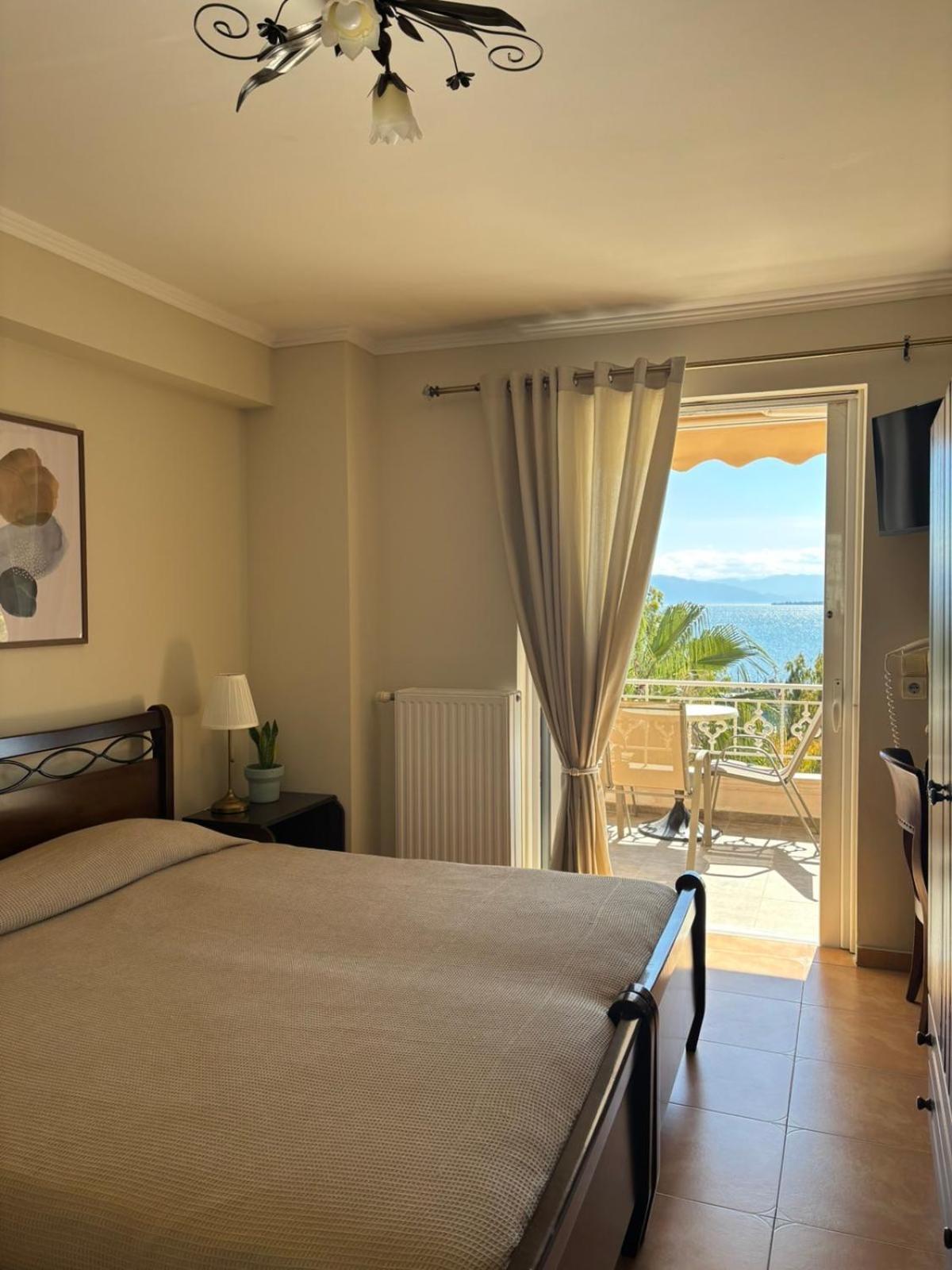 Two-Bedroom Suite Sea View